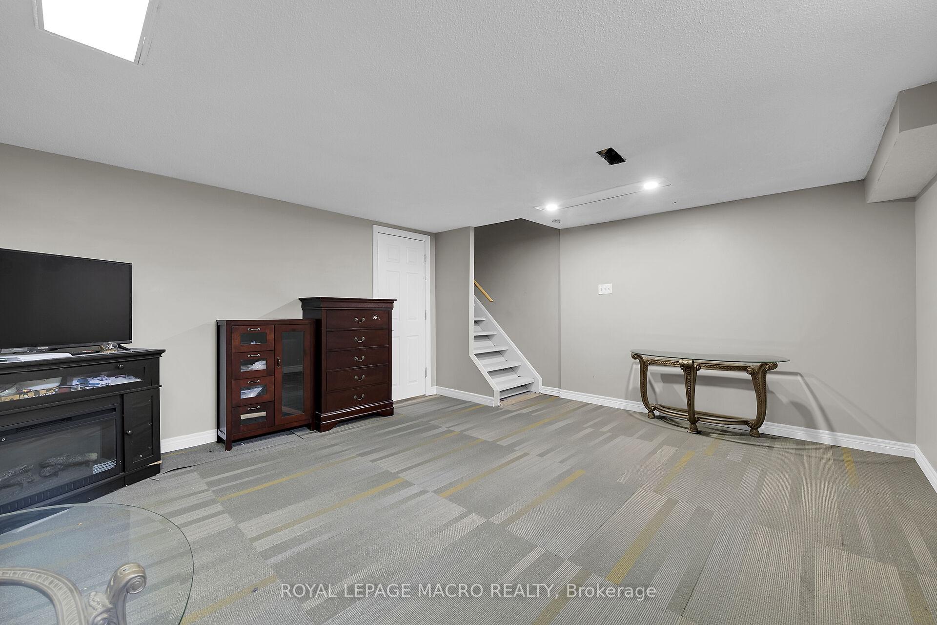 Photo 32 of Unit 25, 2700 Barton Street E, Hamilton, Grayside — HOMEH