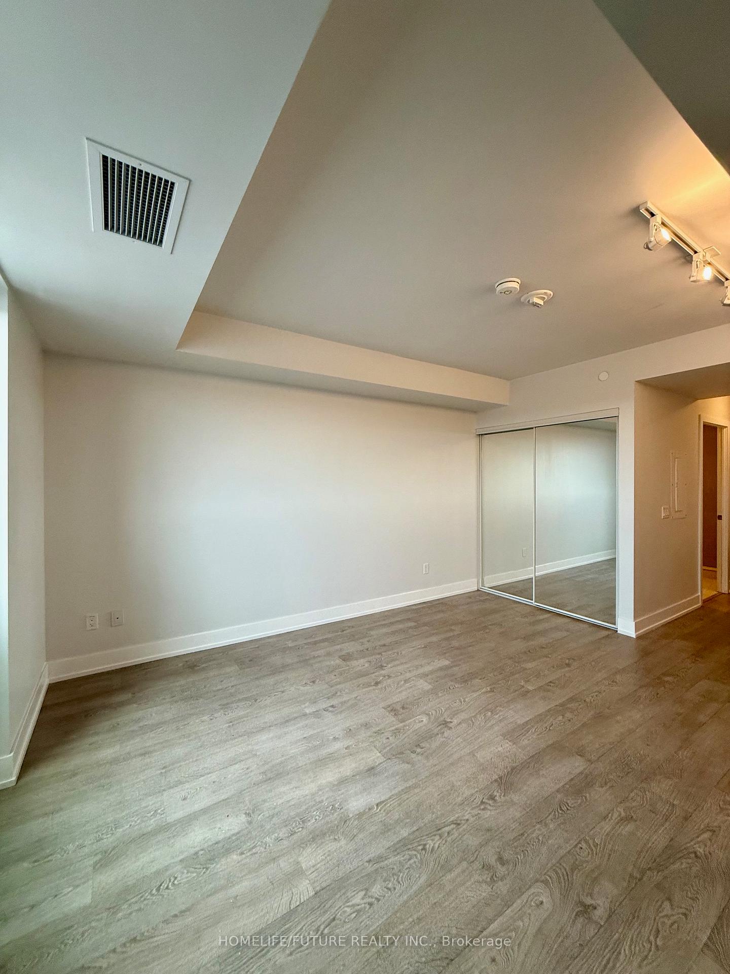 Photo 16 of Unit 519, 2550 Simcoe Street N, Oshawa, Windfields — HOMEH