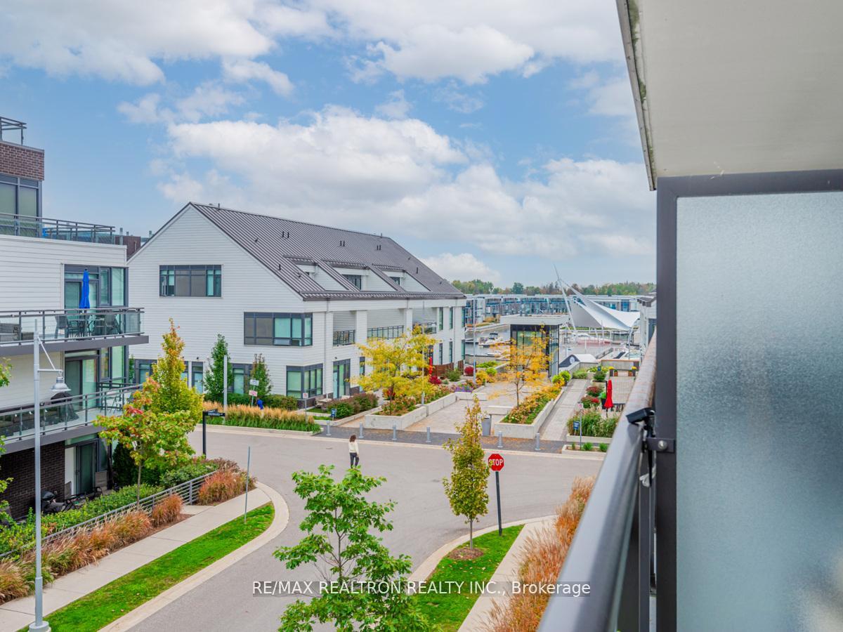 Photo 4 of Unit C216, 301 Sea Ray Avenue, Innisfil, Rural Innisfil — HOMEH