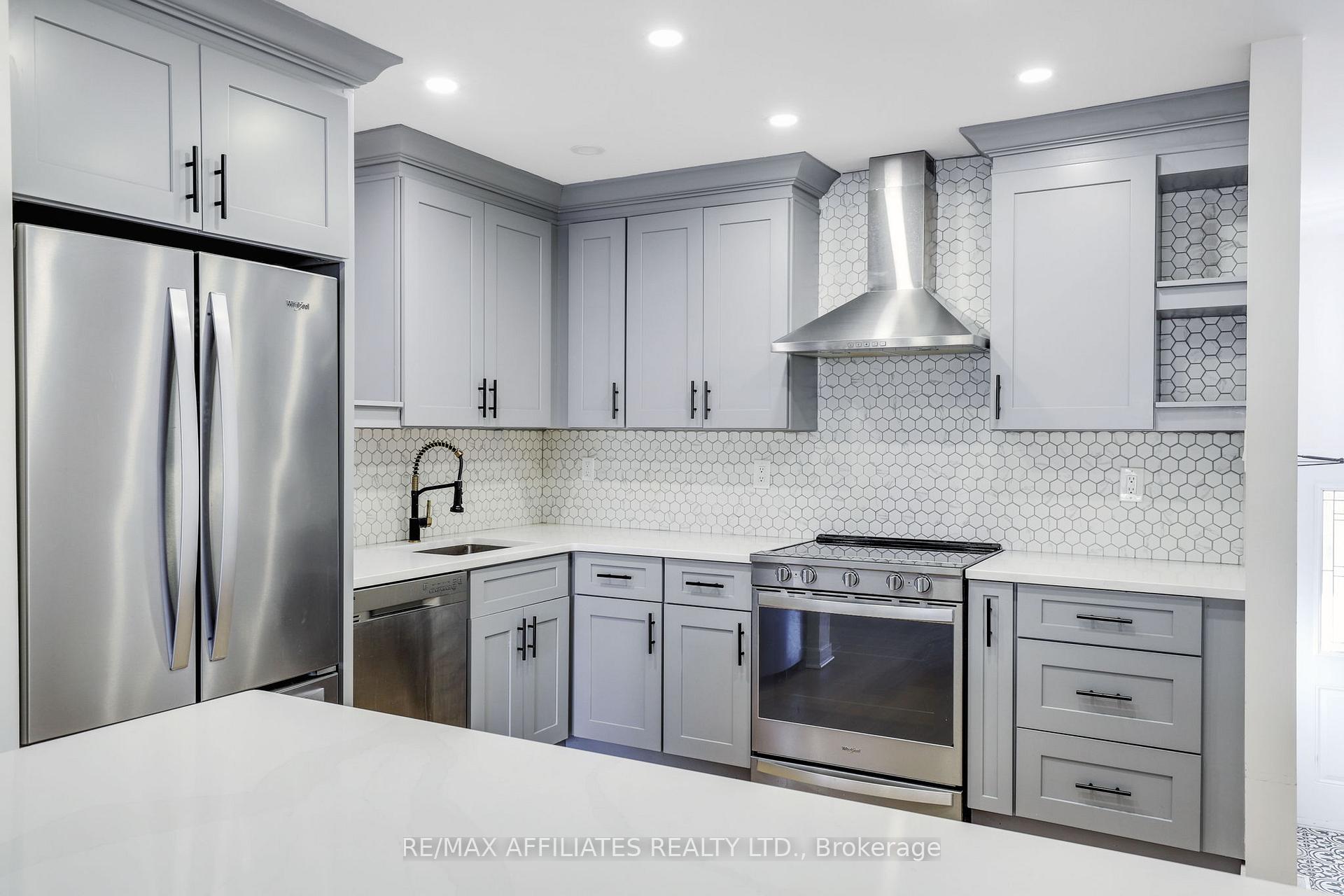 Photo 8 of Unit 37, 472 Sandhamn Private, Ottawa, Hunt Club Park/Greenboro — HOMEH