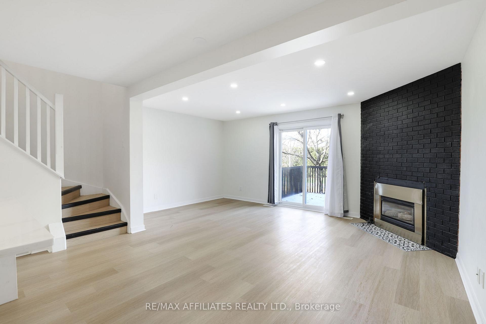 Photo 17 of Unit 37, 472 Sandhamn Private, Ottawa, Hunt Club Park/Greenboro — HOMEH