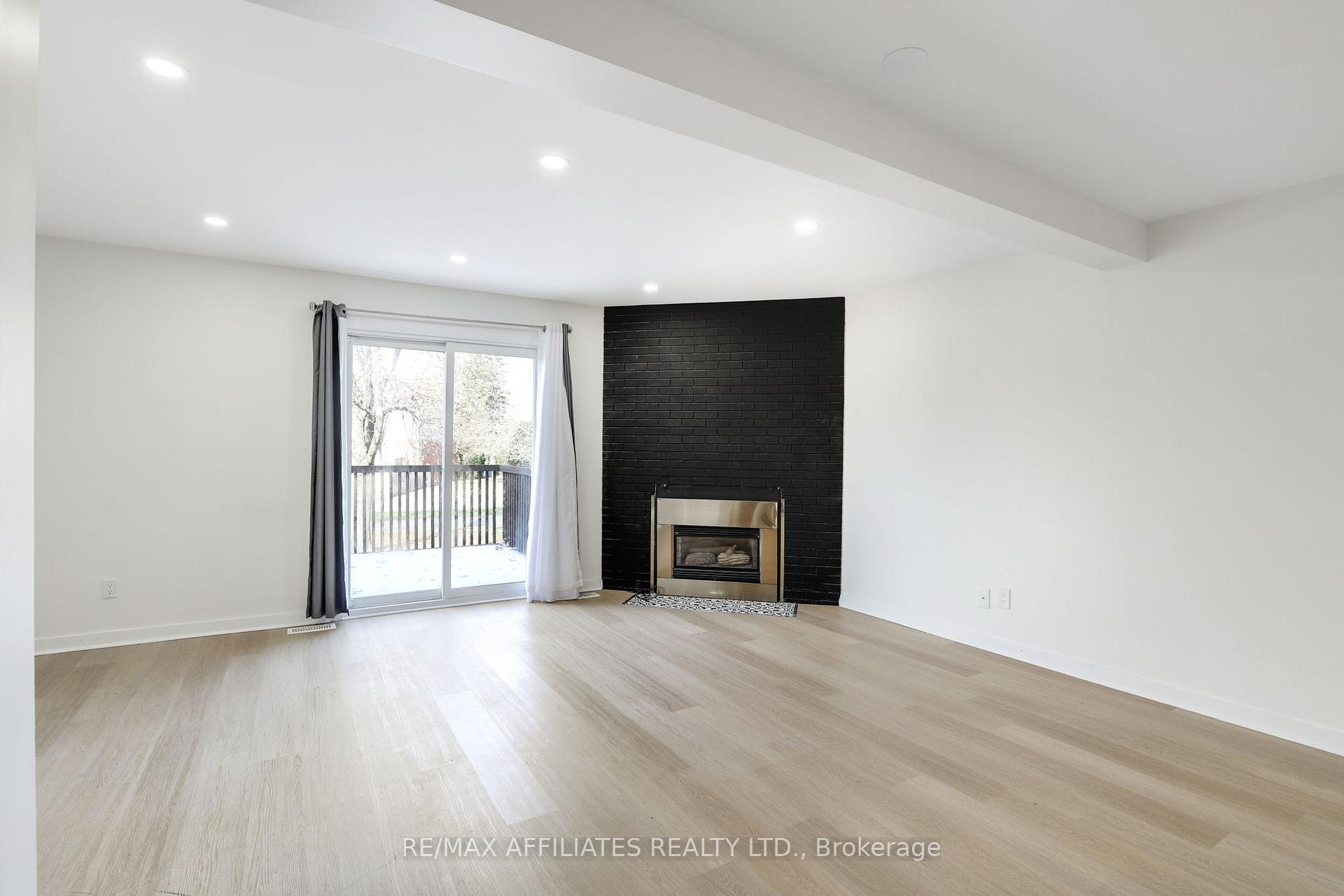 Photo 18 of Unit 37, 472 Sandhamn Private, Ottawa, Hunt Club Park/Greenboro — HOMEH