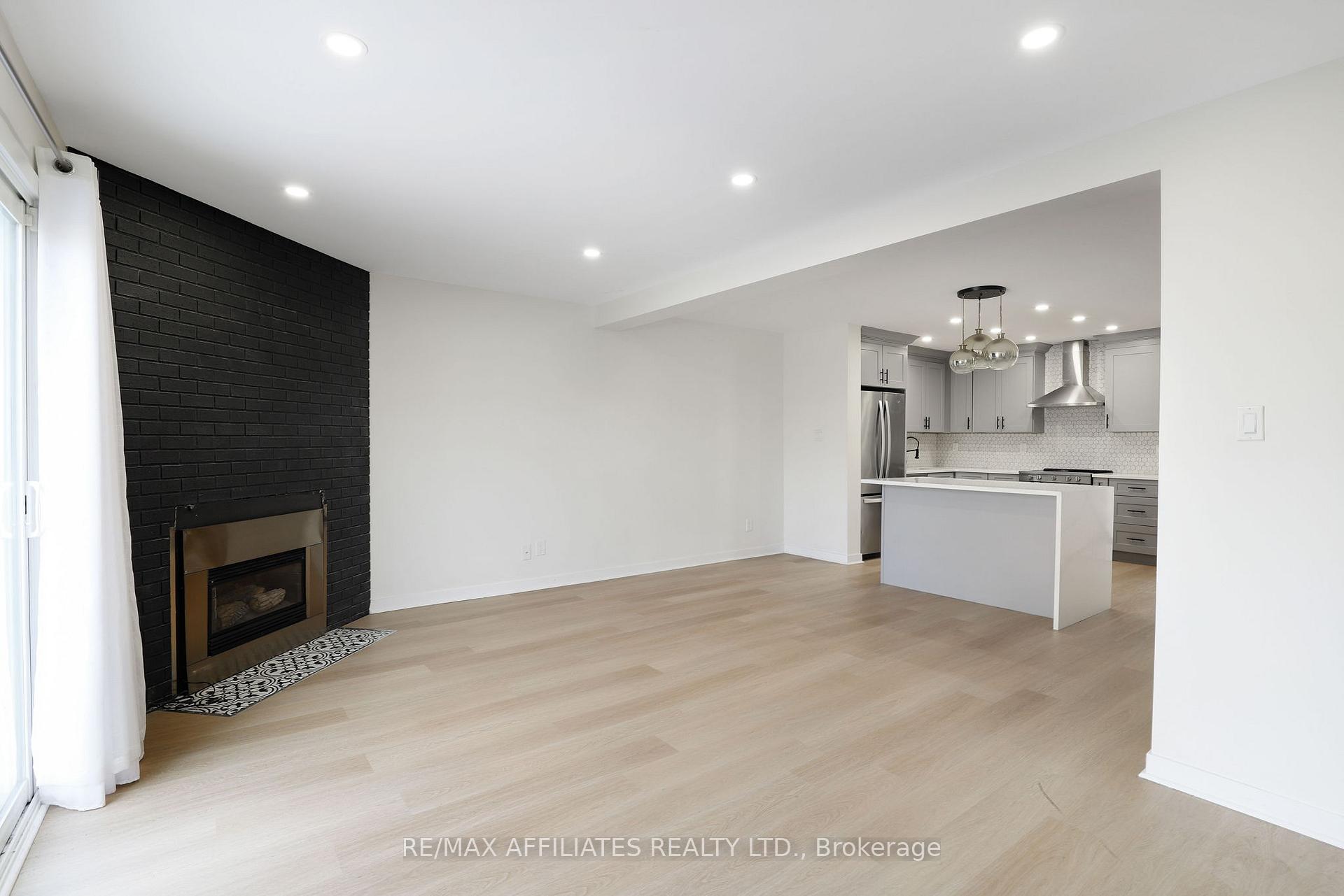 Photo 19 of Unit 37, 472 Sandhamn Private, Ottawa, Hunt Club Park/Greenboro — HOMEH