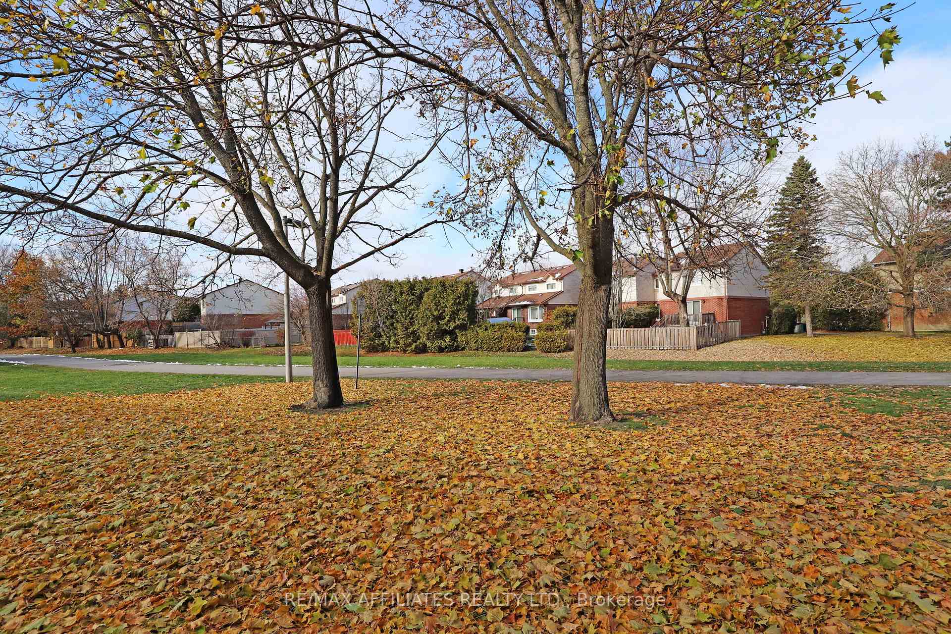 Photo 40 of Unit 37, 472 Sandhamn Private, Ottawa, Hunt Club Park/Greenboro — HOMEH