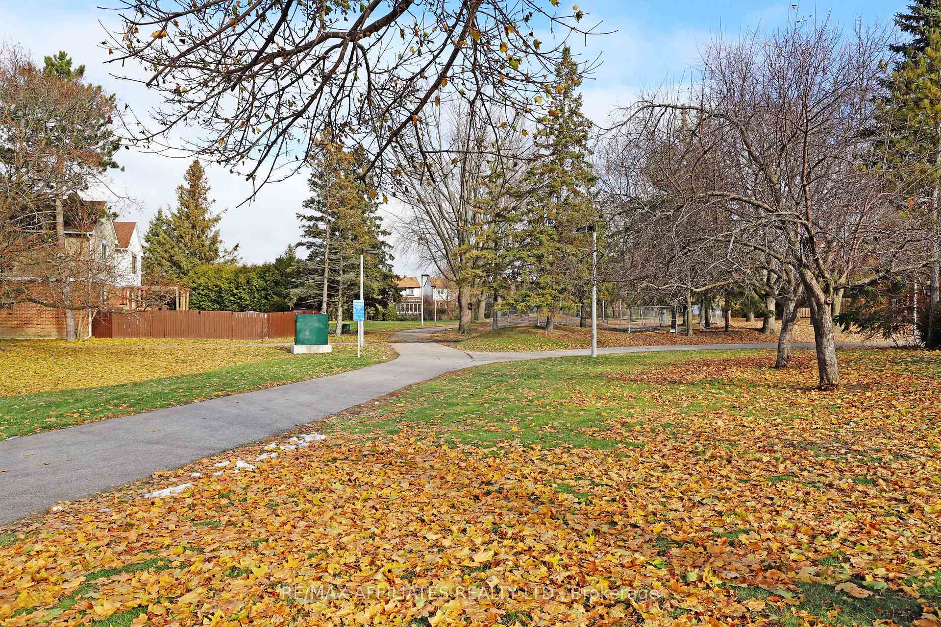 Photo 41 of Unit 37, 472 Sandhamn Private, Ottawa, Hunt Club Park/Greenboro — HOMEH