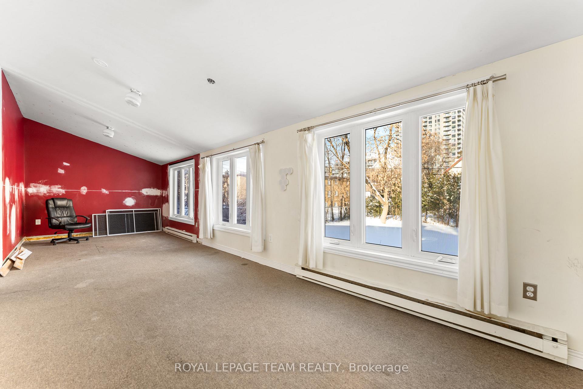 Photo 15 of 1277 Coldrey Avenue, Ottawa, Carlington — HOMEH