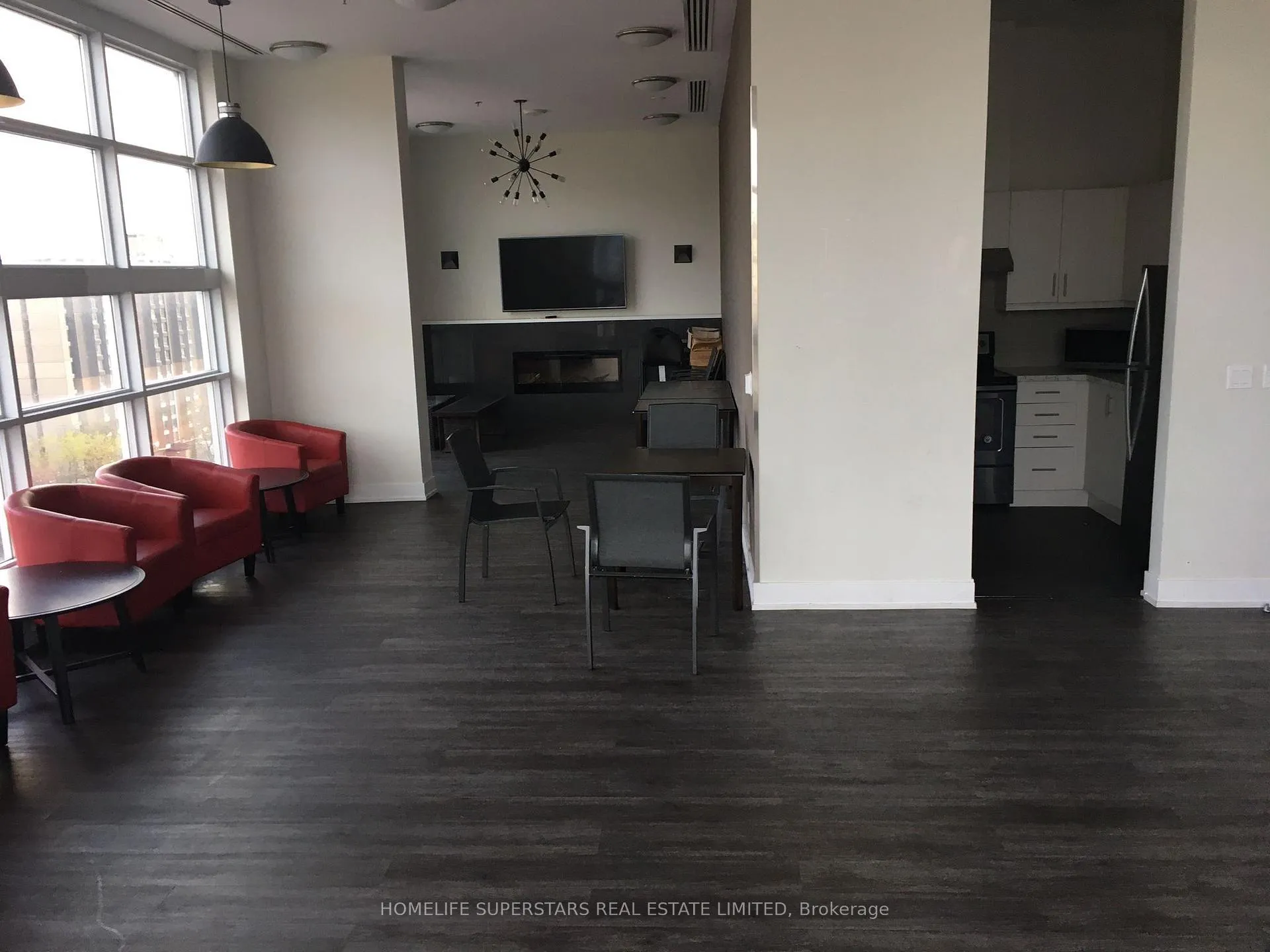 Photo 9 of Unit 305, 10 Willison Square S, Toronto, Kensington-Chinatown — HOMEH