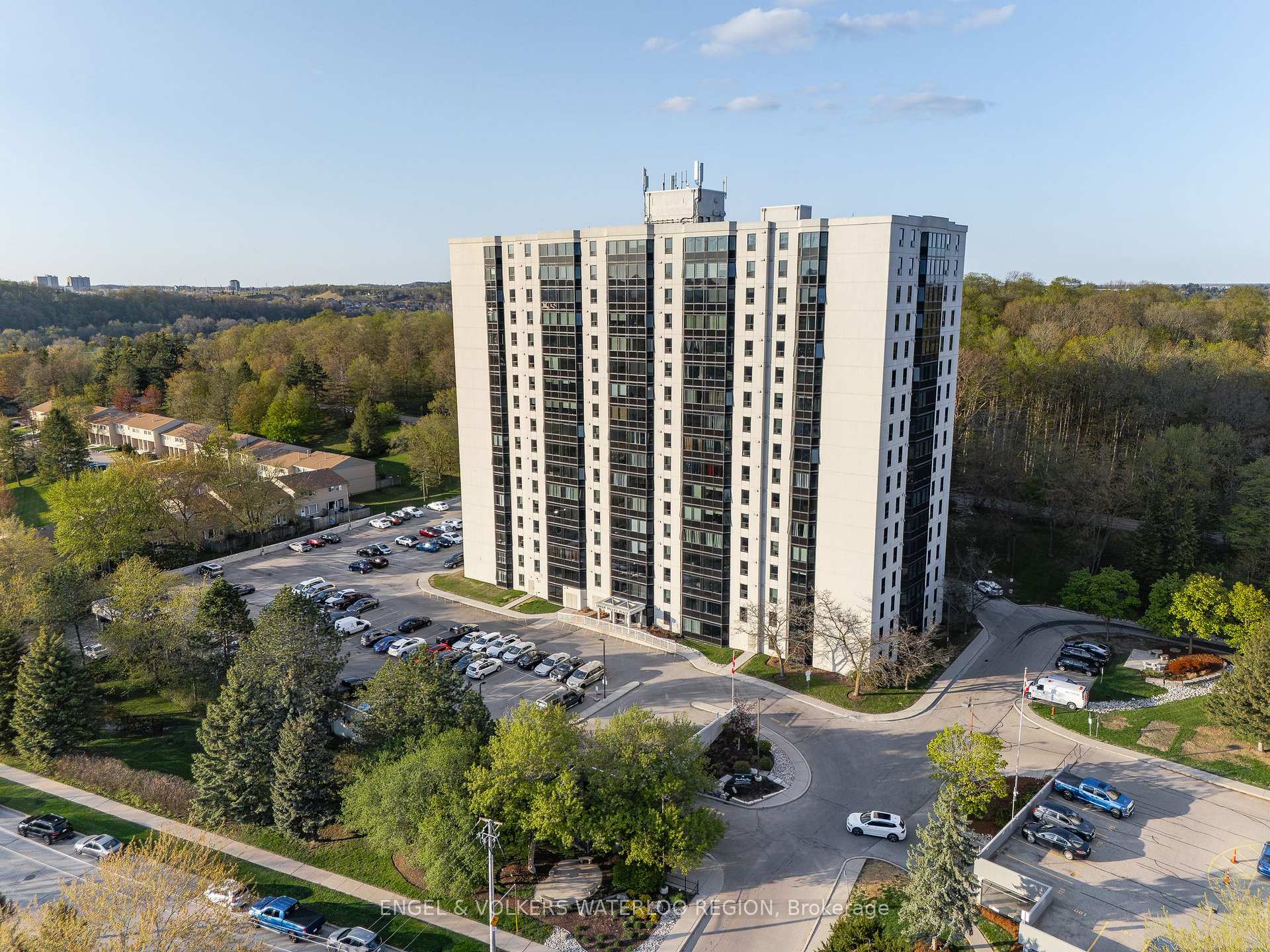 Photo 2 of Unit 311, 35 Green Valley Drive, Kitchener — HOMEH