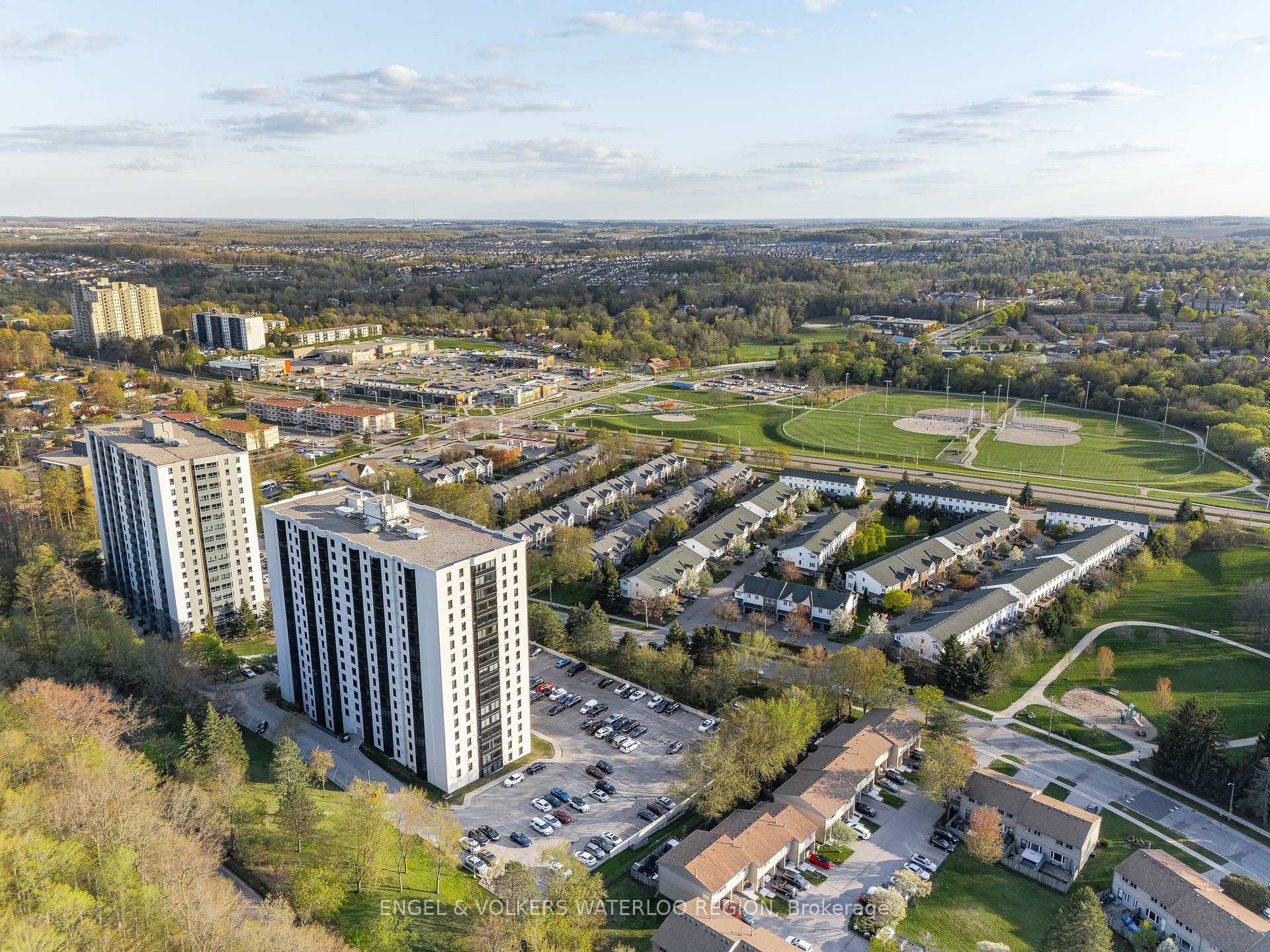 Photo 3 of Unit 311, 35 Green Valley Drive, Kitchener — HOMEH