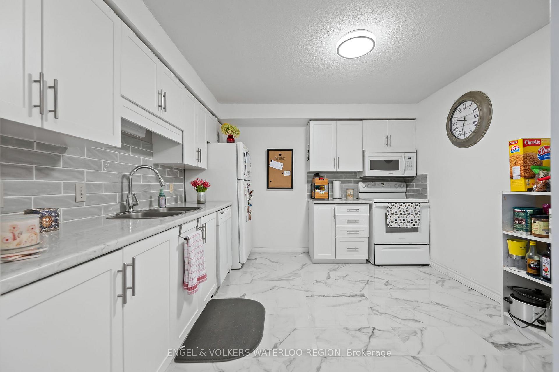 Photo 12 of Unit 311, 35 Green Valley Drive, Kitchener — HOMEH