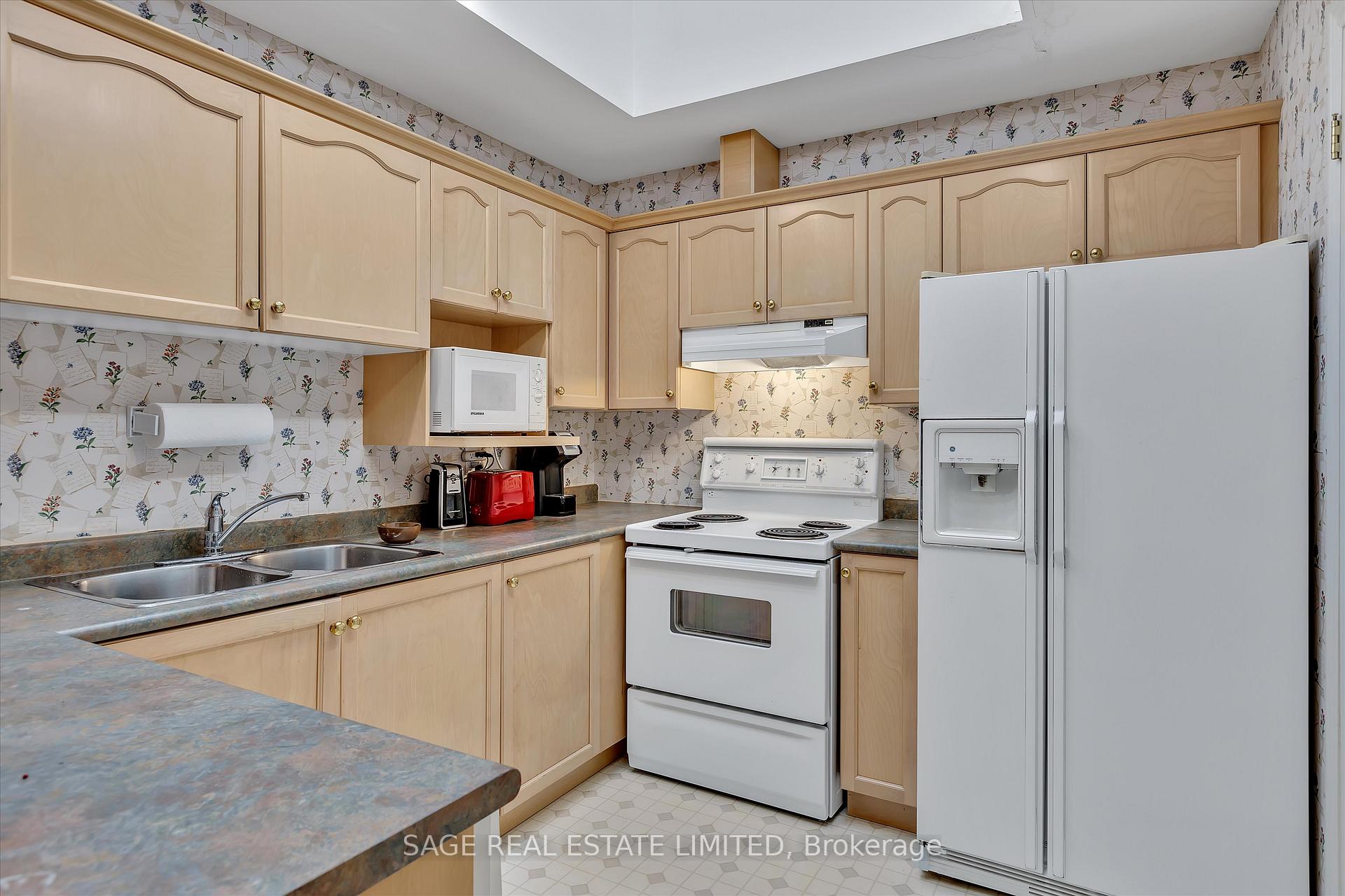 Photo 7 of 21 Charles Court, Selwyn — HOMEH