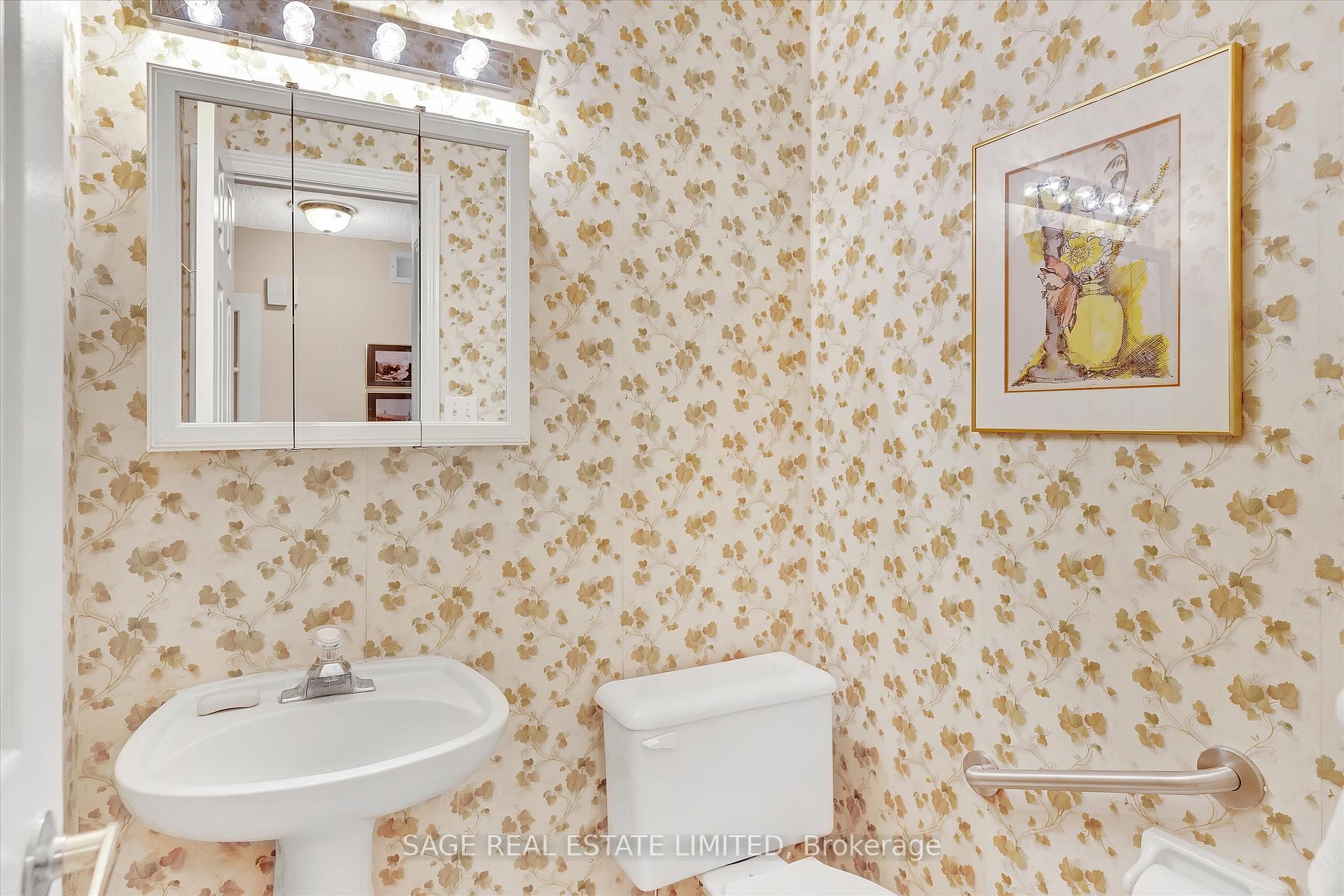 Photo 19 of 21 Charles Court, Selwyn — HOMEH