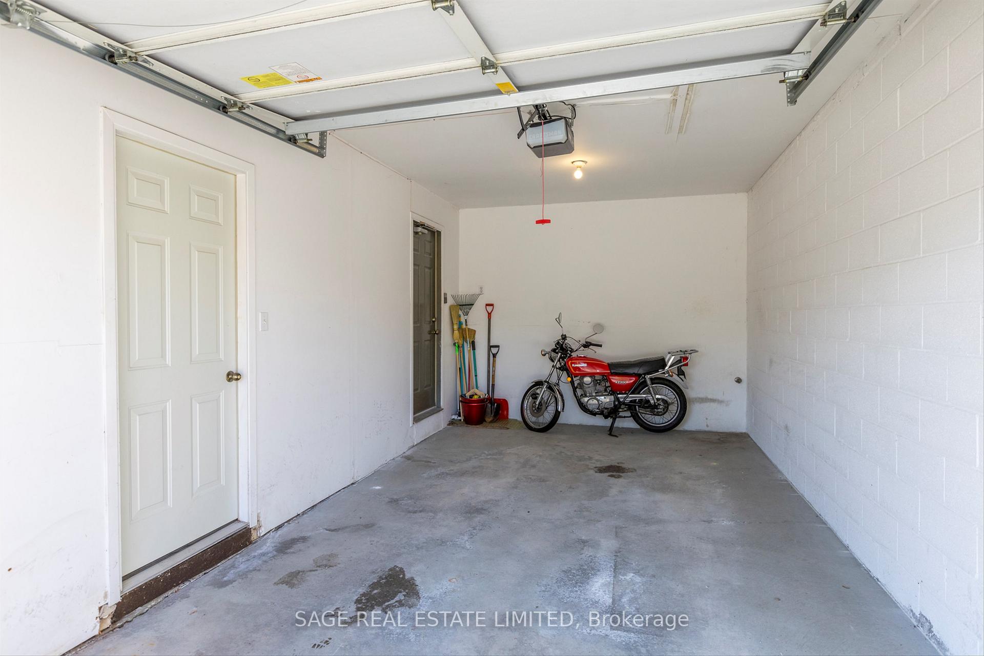Photo 22 of 21 Charles Court, Selwyn — HOMEH