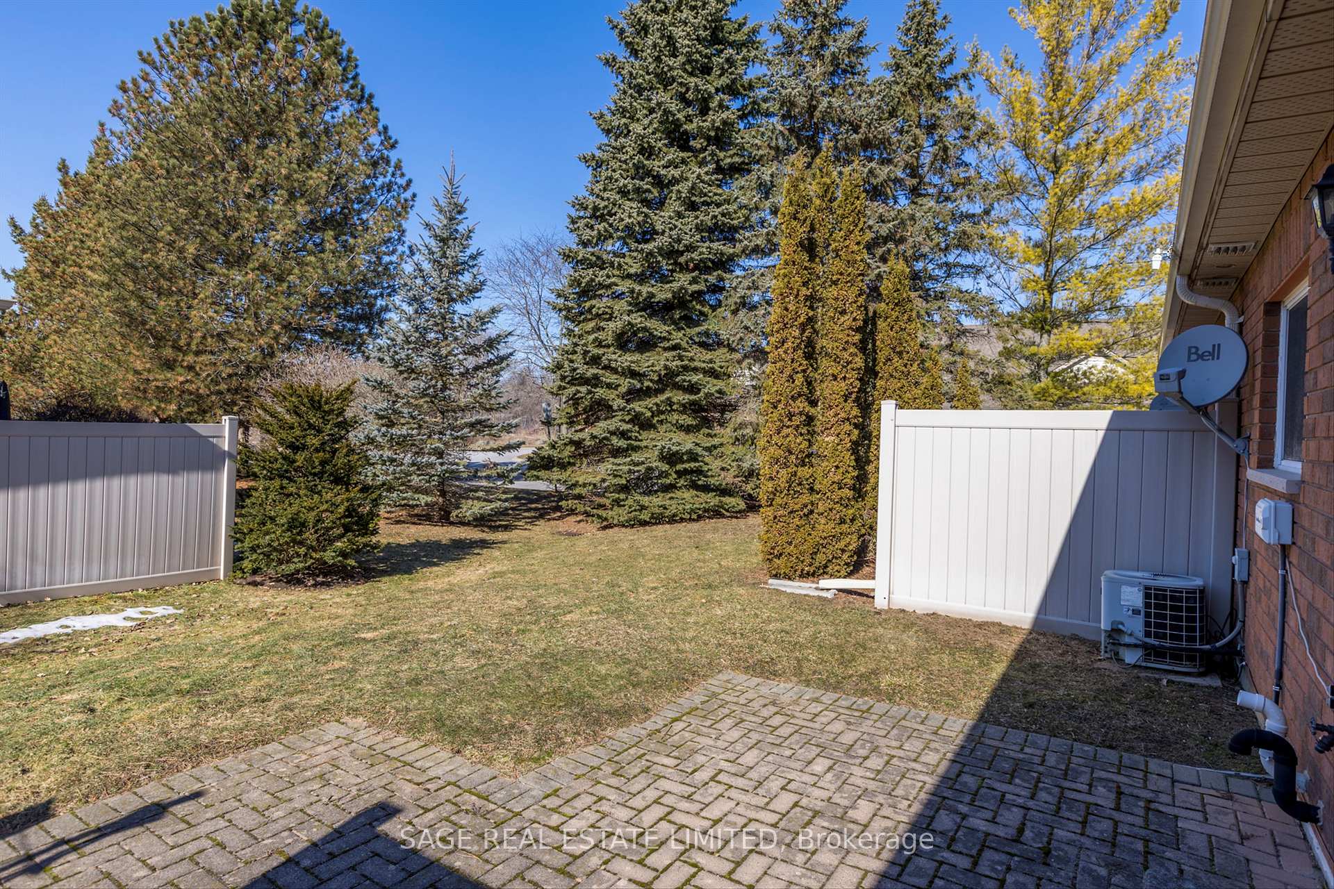 Photo 24 of 21 Charles Court, Selwyn — HOMEH