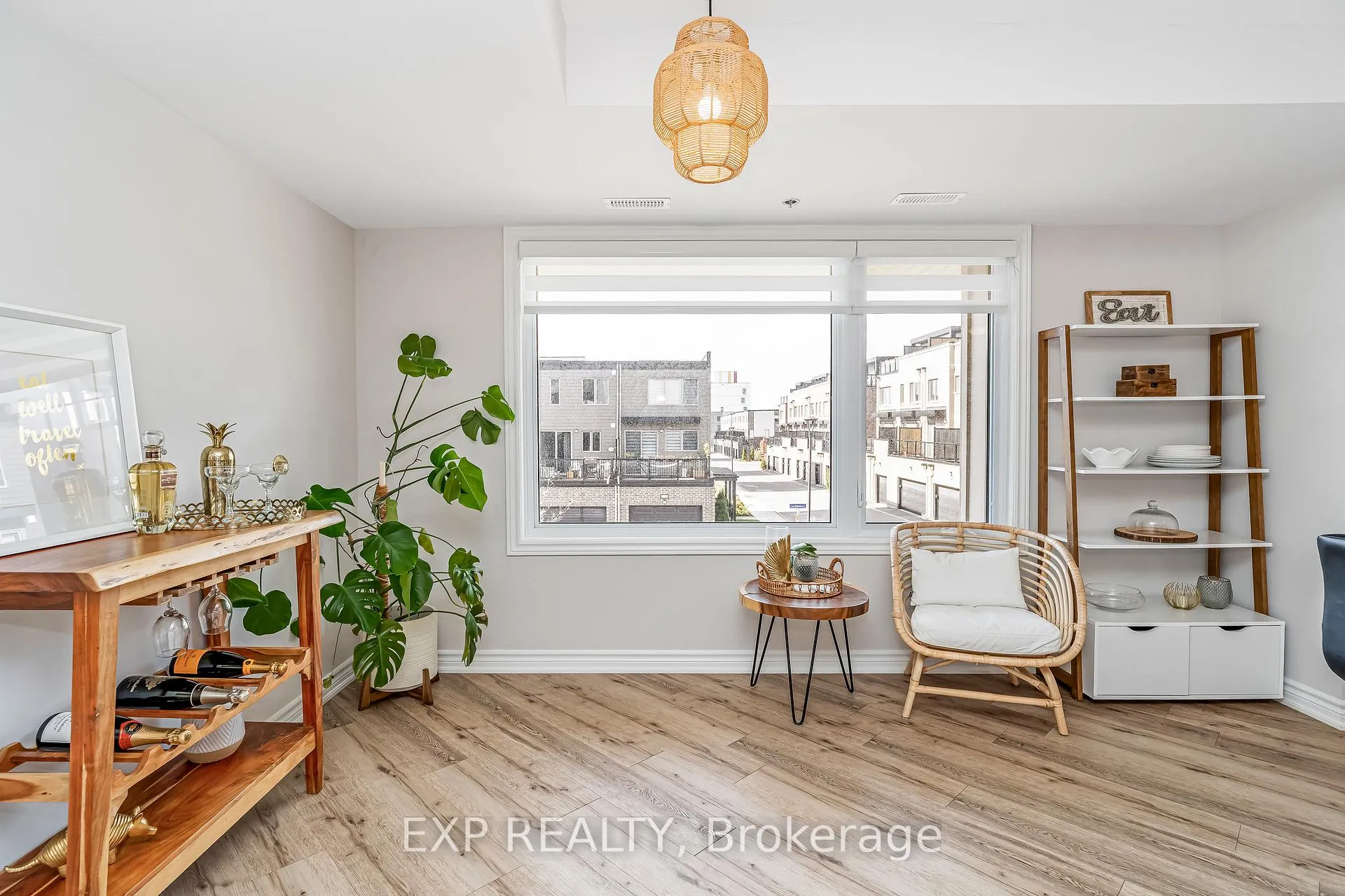 Photo 8 of 525 Ozawa Private, Ottawa, CFB Rockcliffe and Area — HOMEH