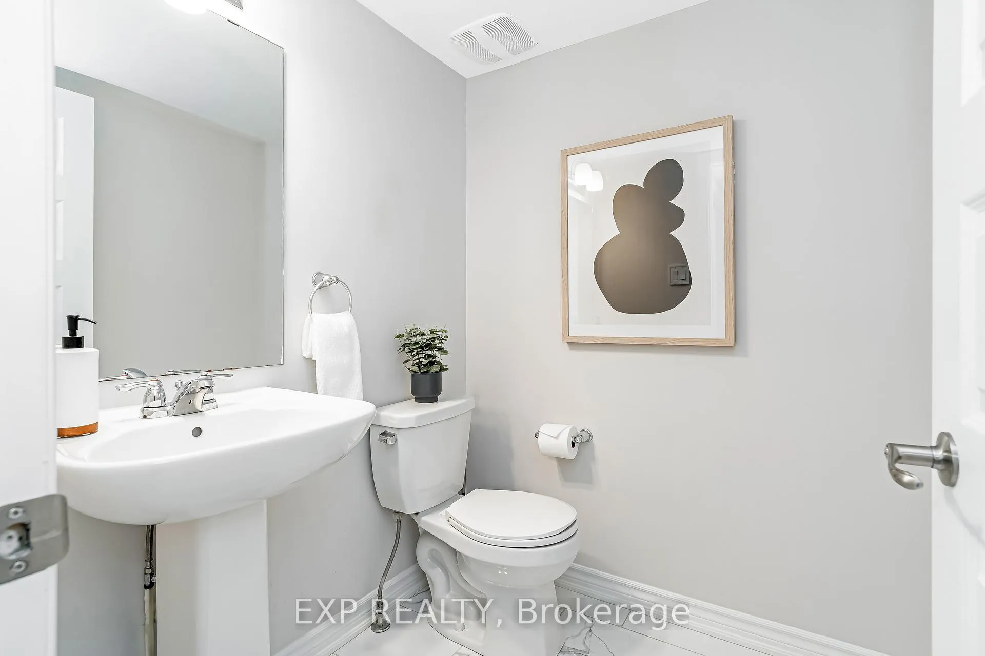 Photo 20 of 525 Ozawa Private, Ottawa, CFB Rockcliffe and Area — HOMEH