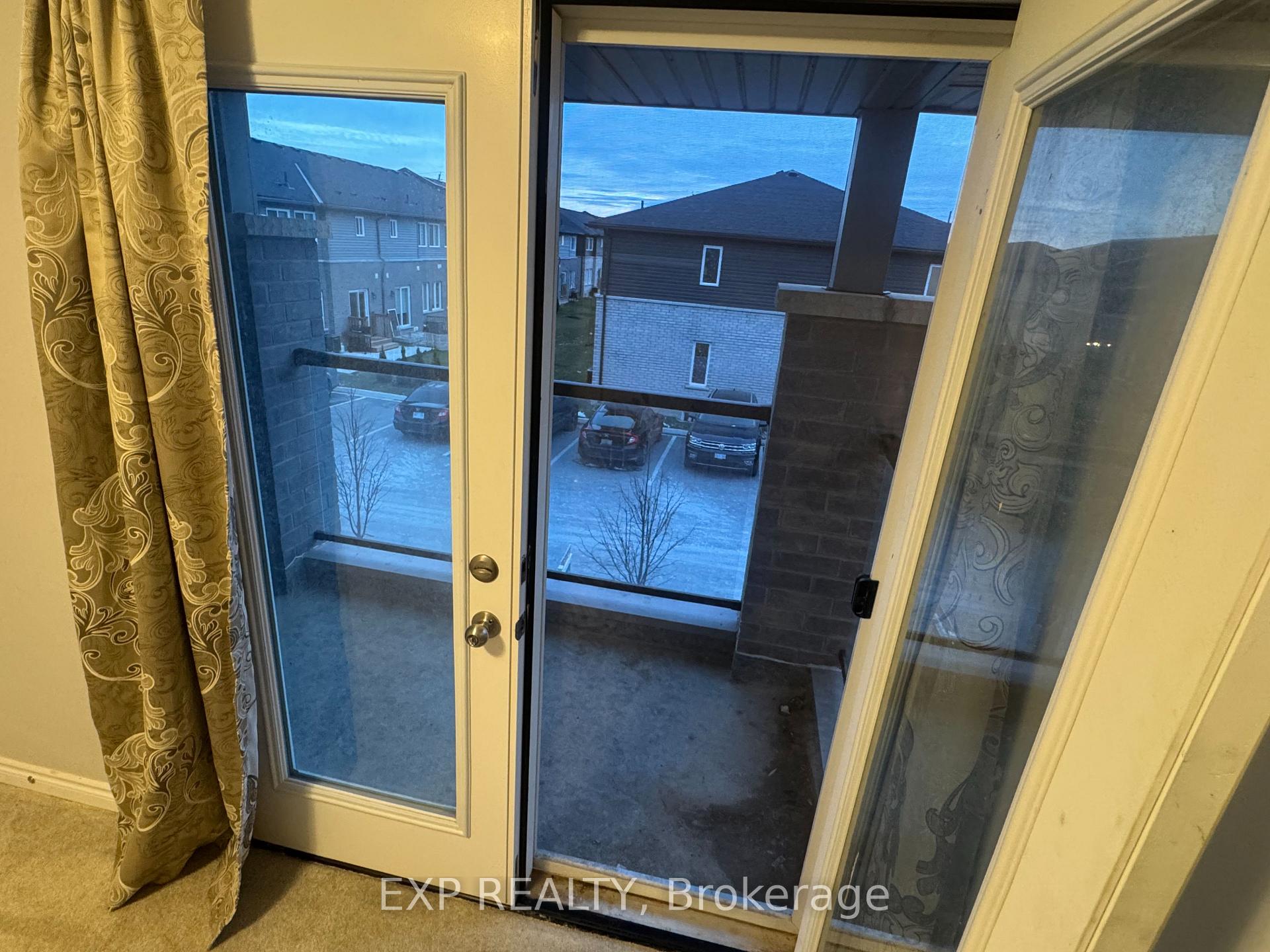 Photo 12 of Unit 18, 87 Renfrew Trail, Welland, N. Welland — HOMEH