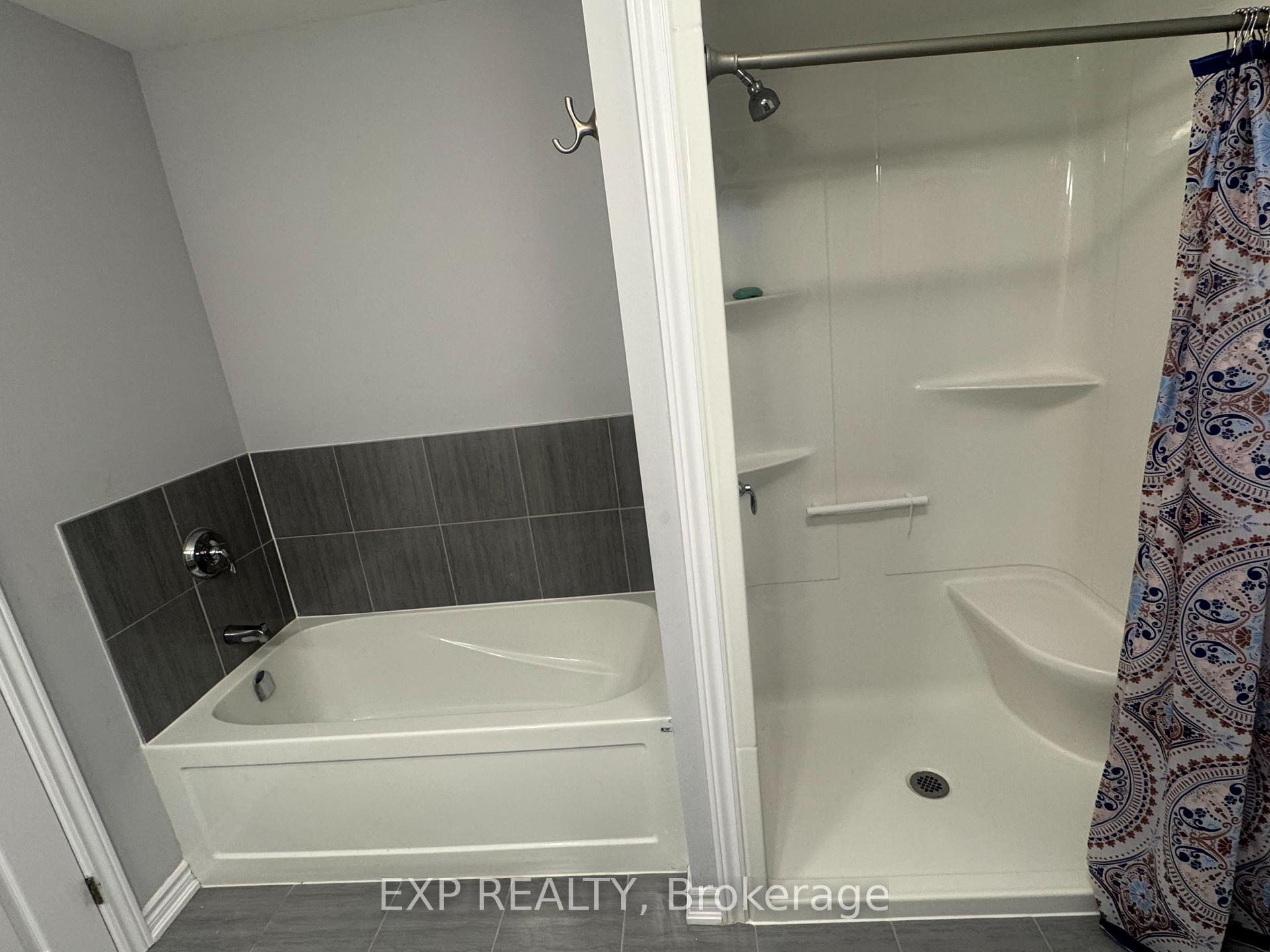 Photo 19 of Unit 18, 87 Renfrew Trail, Welland, N. Welland — HOMEH