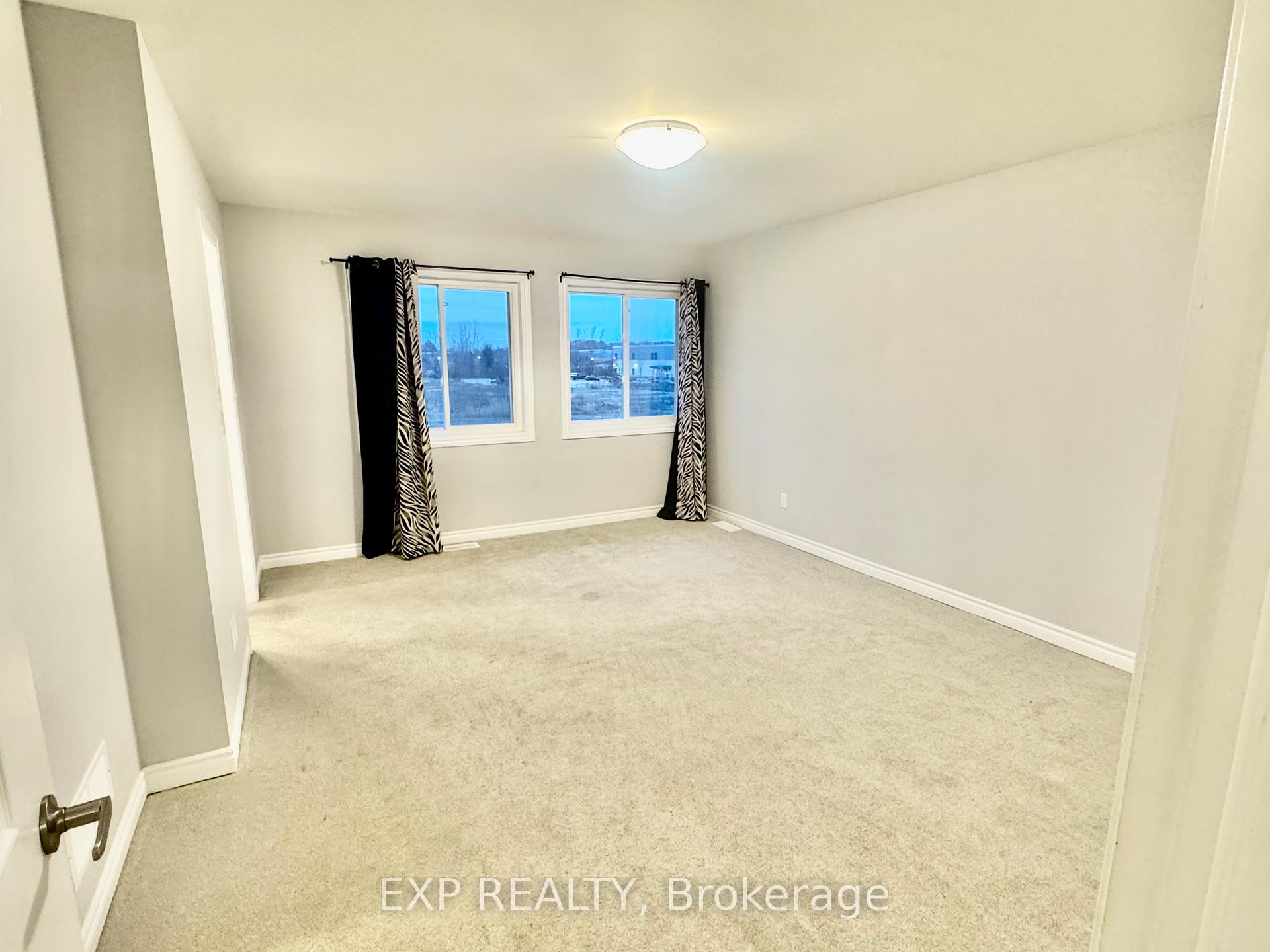 Photo 20 of Unit 18, 87 Renfrew Trail, Welland, N. Welland — HOMEH