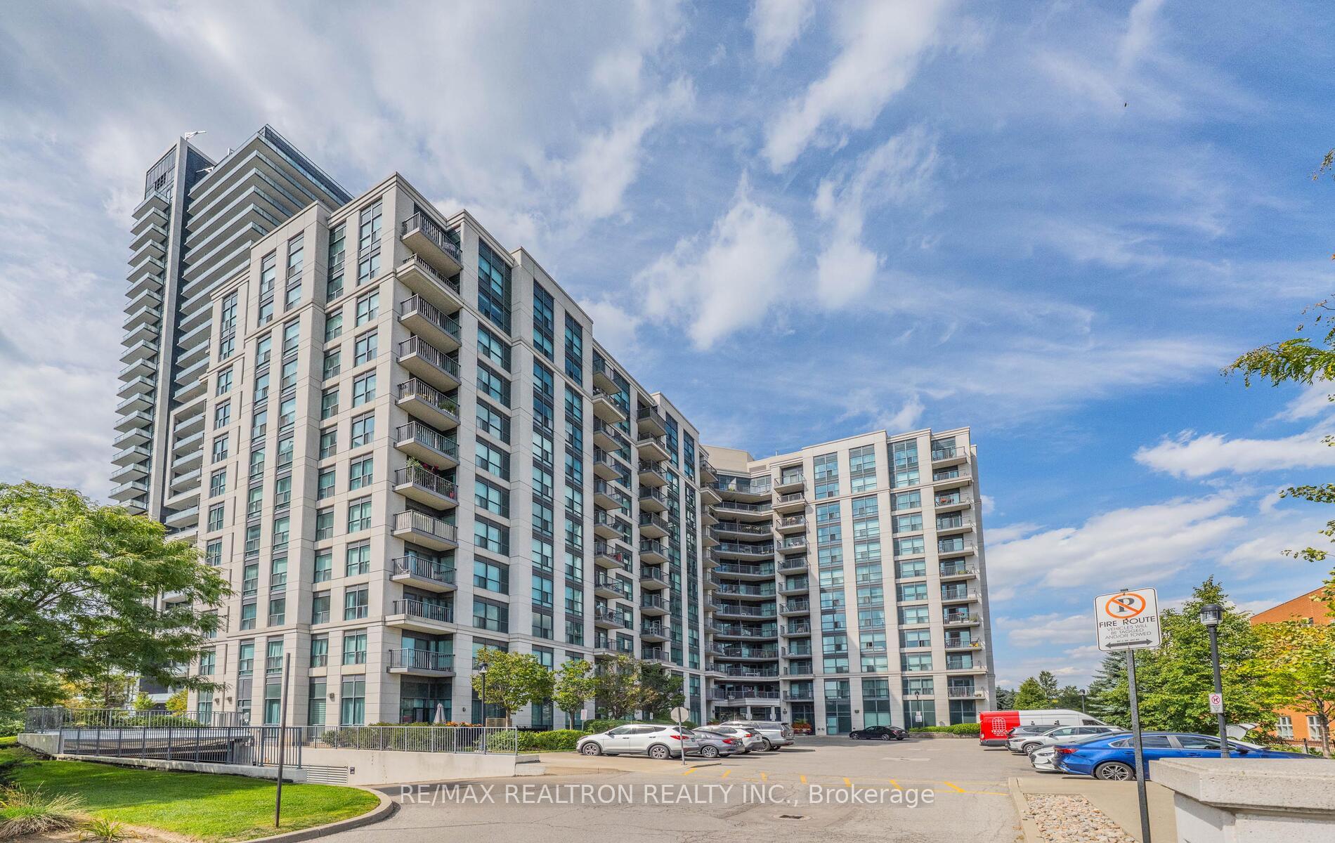 Front of Unit 708, 185 Oneida Crescent