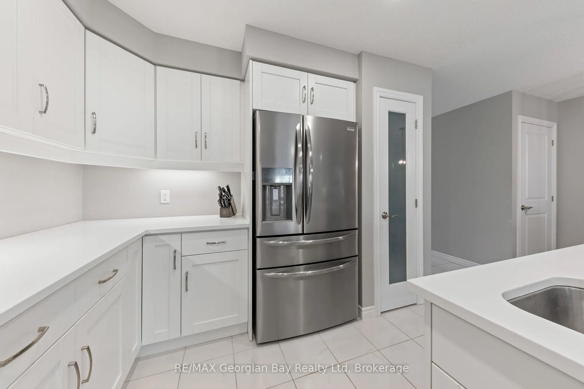 Photo 8 of 964 Wright Drive, Midland — HOMEH