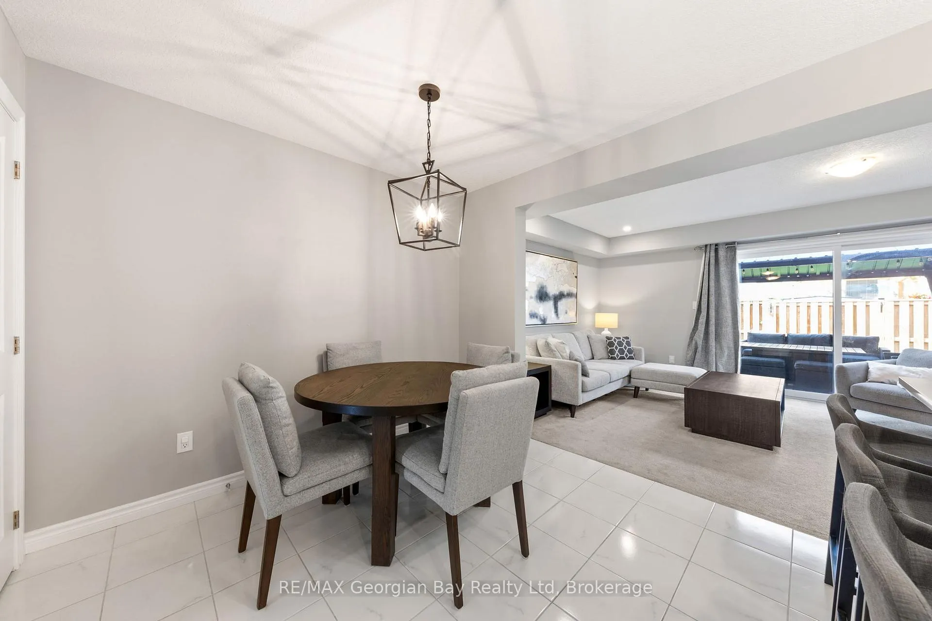 Photo 10 of 964 Wright Drive, Midland — HOMEH