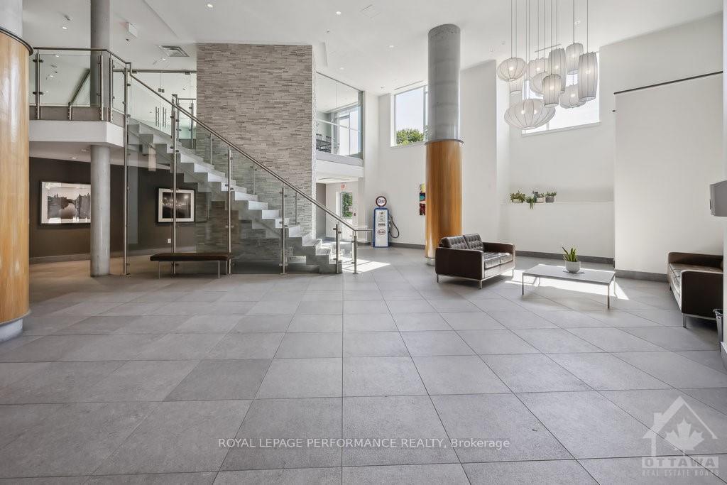 Photo 2 of Unit 419, 7 Marquette Avenue, Ottawa, Vanier — HOMEH