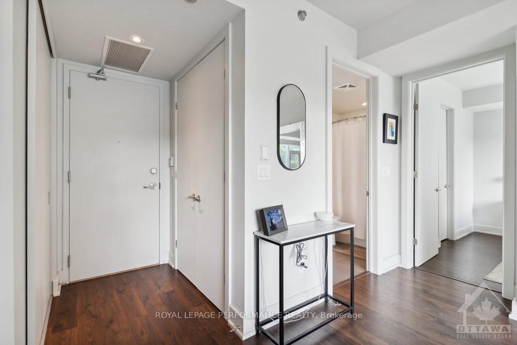 Photo 5 of Unit 419, 7 Marquette Avenue, Ottawa, Vanier — HOMEH