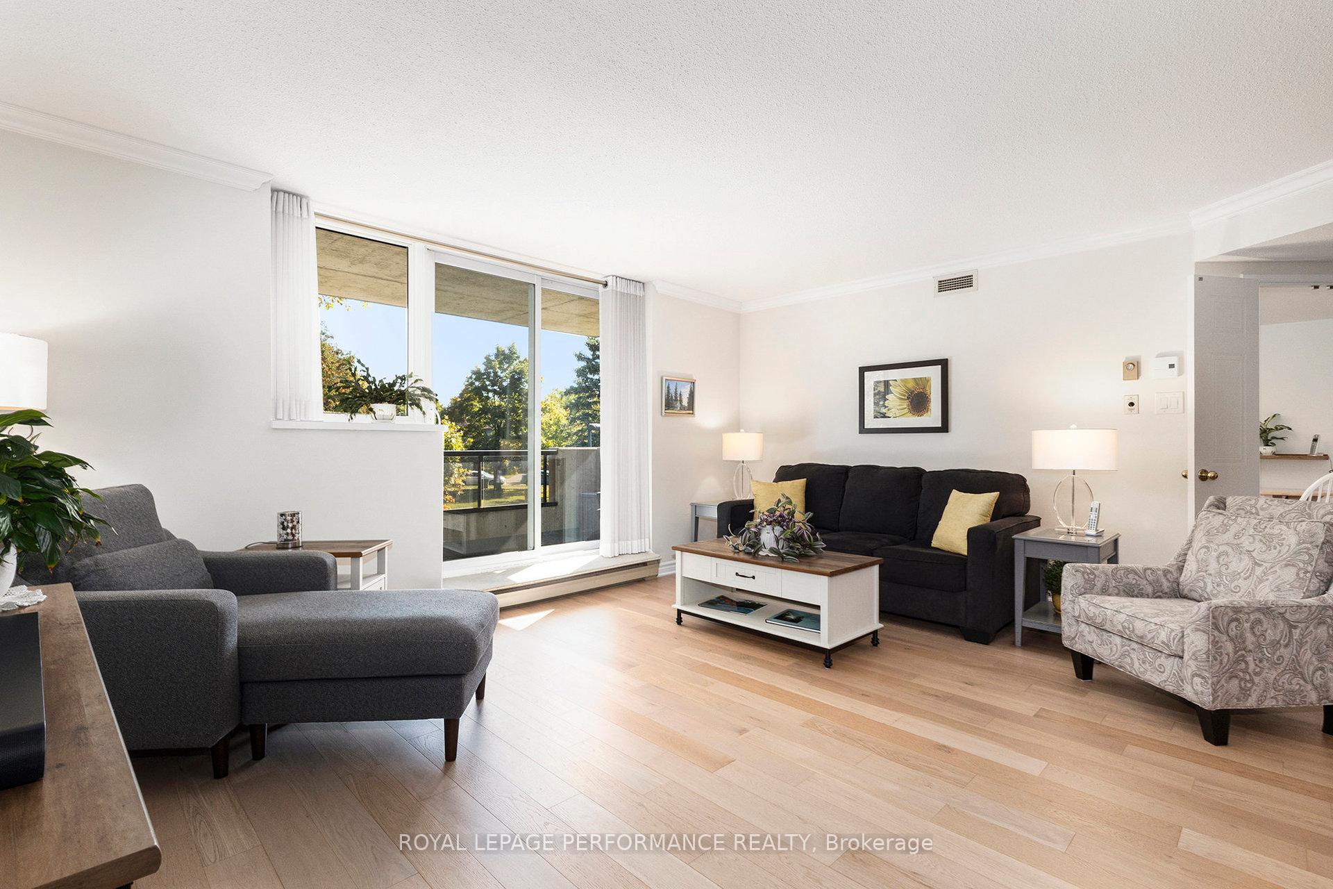 Photo 2 of Unit 101, 1705 Playfair Drive, Ottawa, Playfair Park — HOMEH