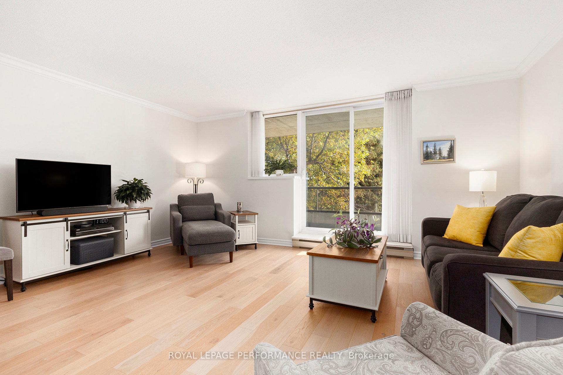 Photo 3 of Unit 101, 1705 Playfair Drive, Ottawa, Playfair Park — HOMEH