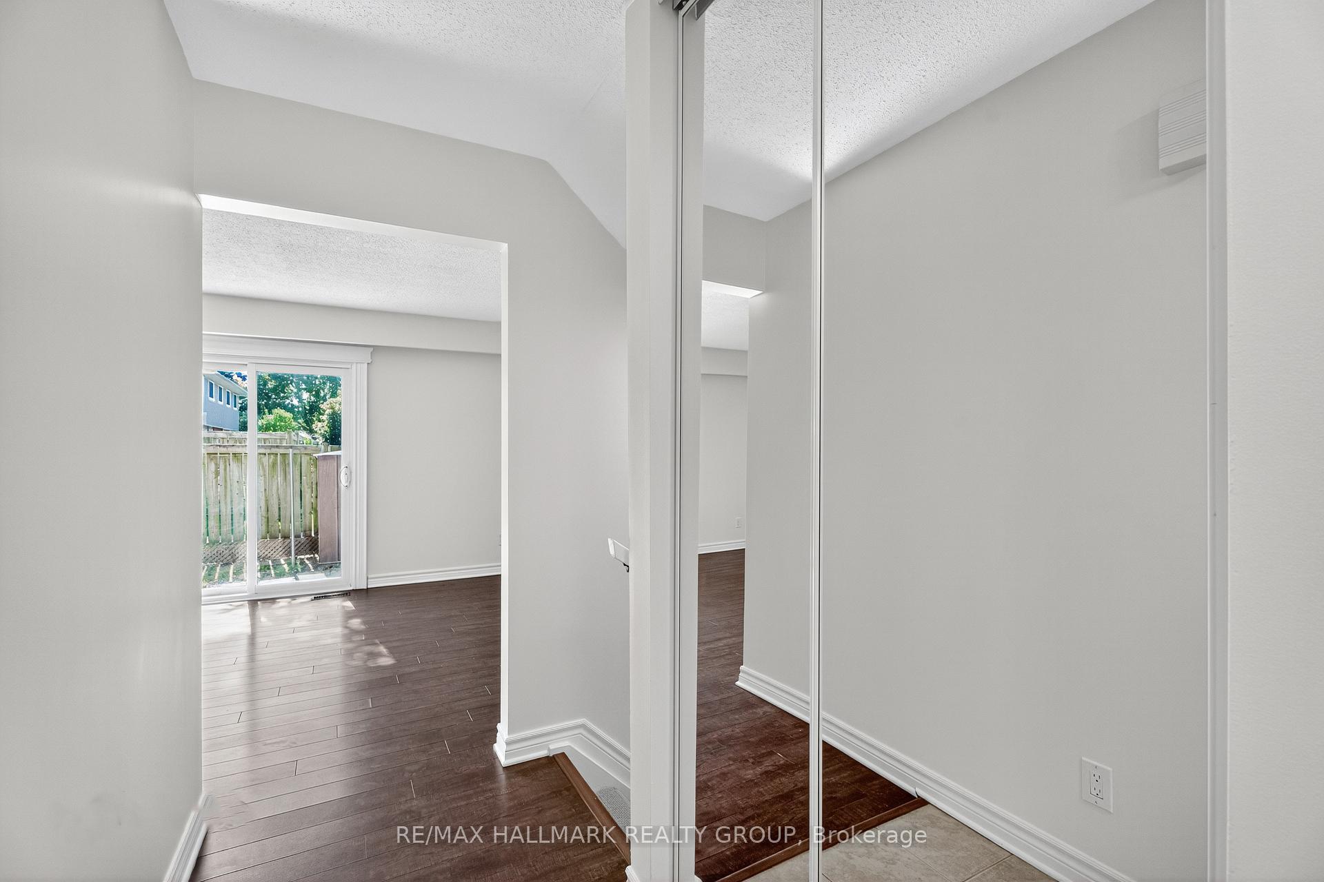 Photo 10 of 3921C Old Richmond Road, Ottawa, Arbeatha Park — HOMEH