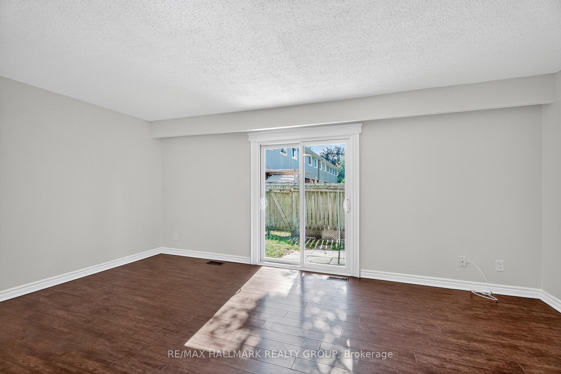 Photo 11 of 3921C Old Richmond Road, Ottawa, Arbeatha Park — HOMEH