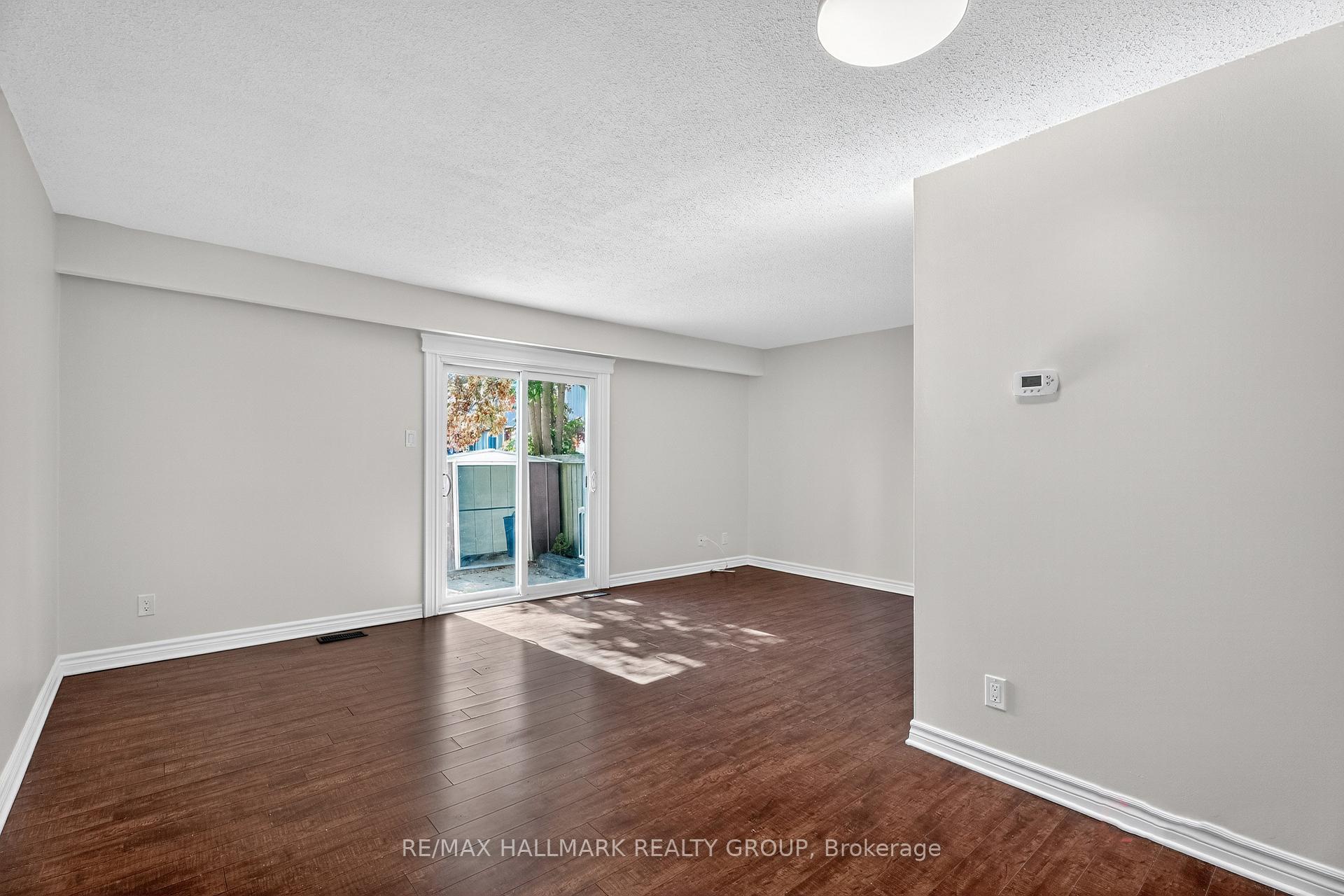 Photo 16 of 3921C Old Richmond Road, Ottawa, Arbeatha Park — HOMEH