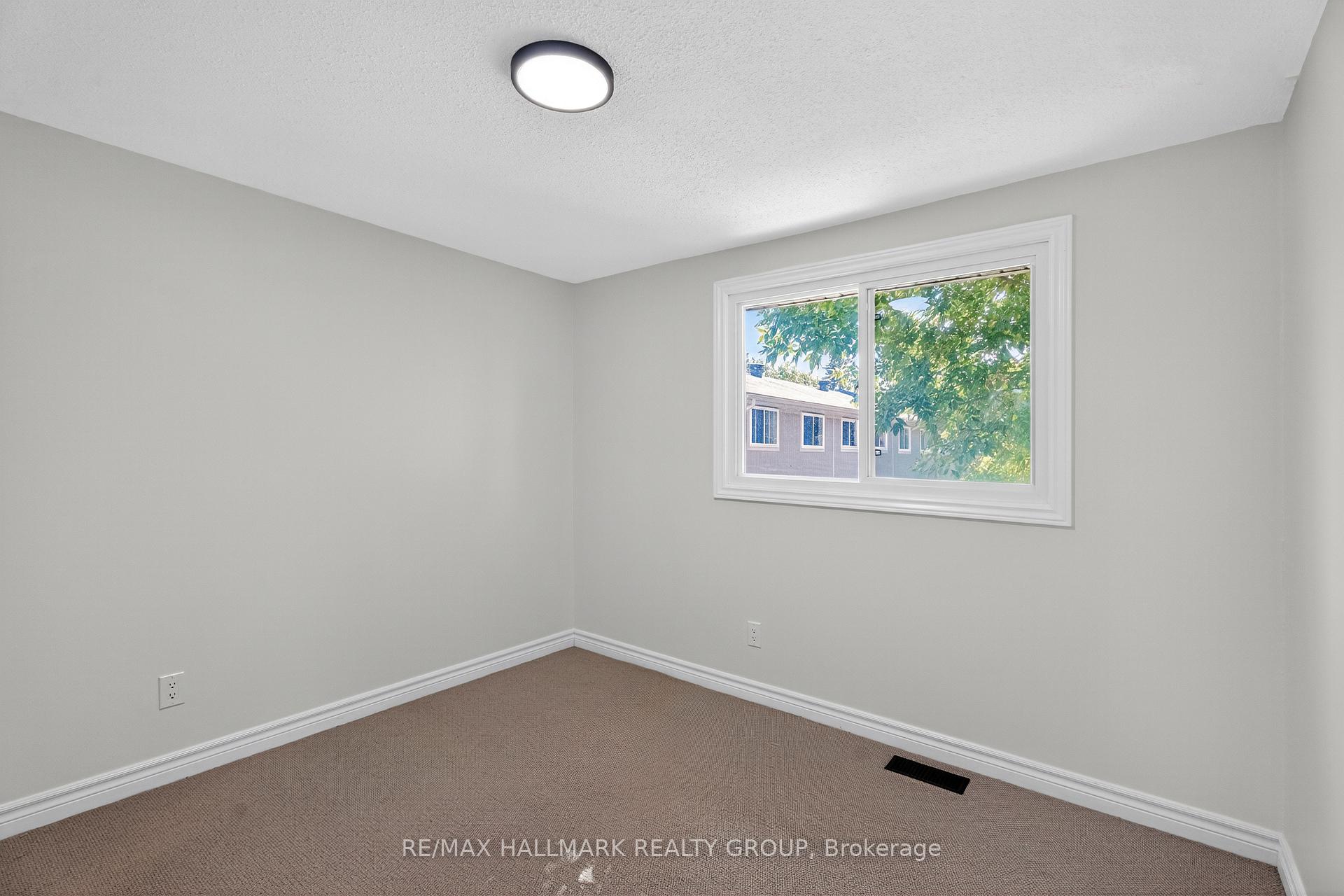 Photo 23 of 3921C Old Richmond Road, Ottawa, Arbeatha Park — HOMEH