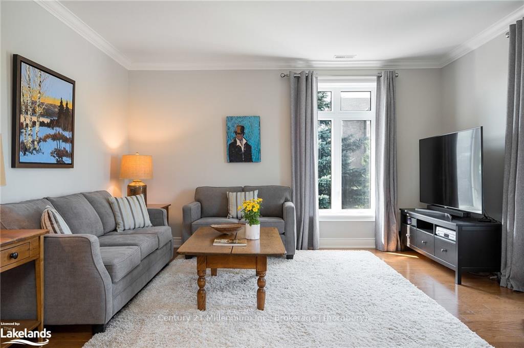 Photo 15 of Unit 201, 27 Beaver Street S, Blue Mountains — HOMEH