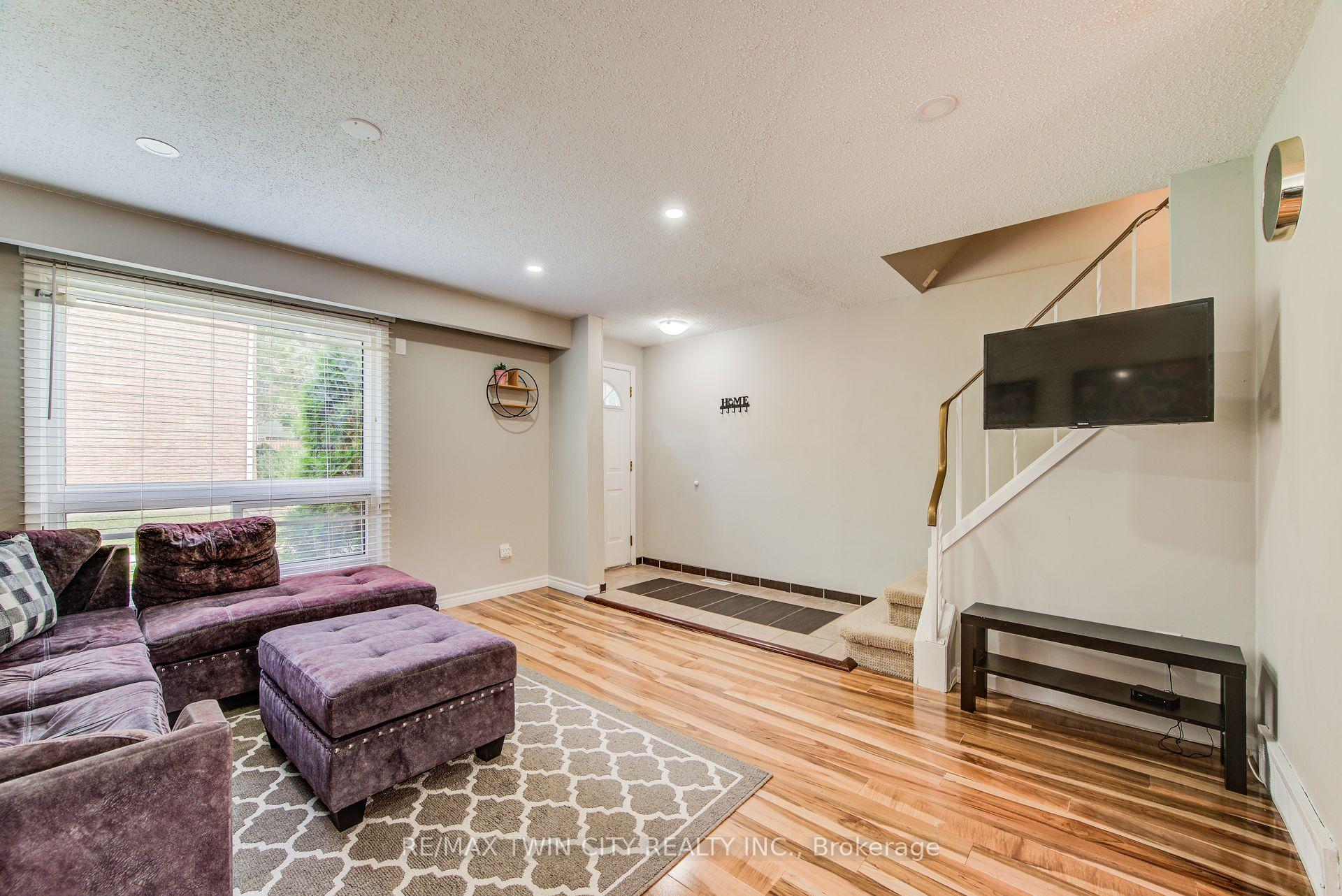 Photo 3 of Unit 16, 165 Green Valley Drive, Kitchener, Pioneer Park — HOMEH