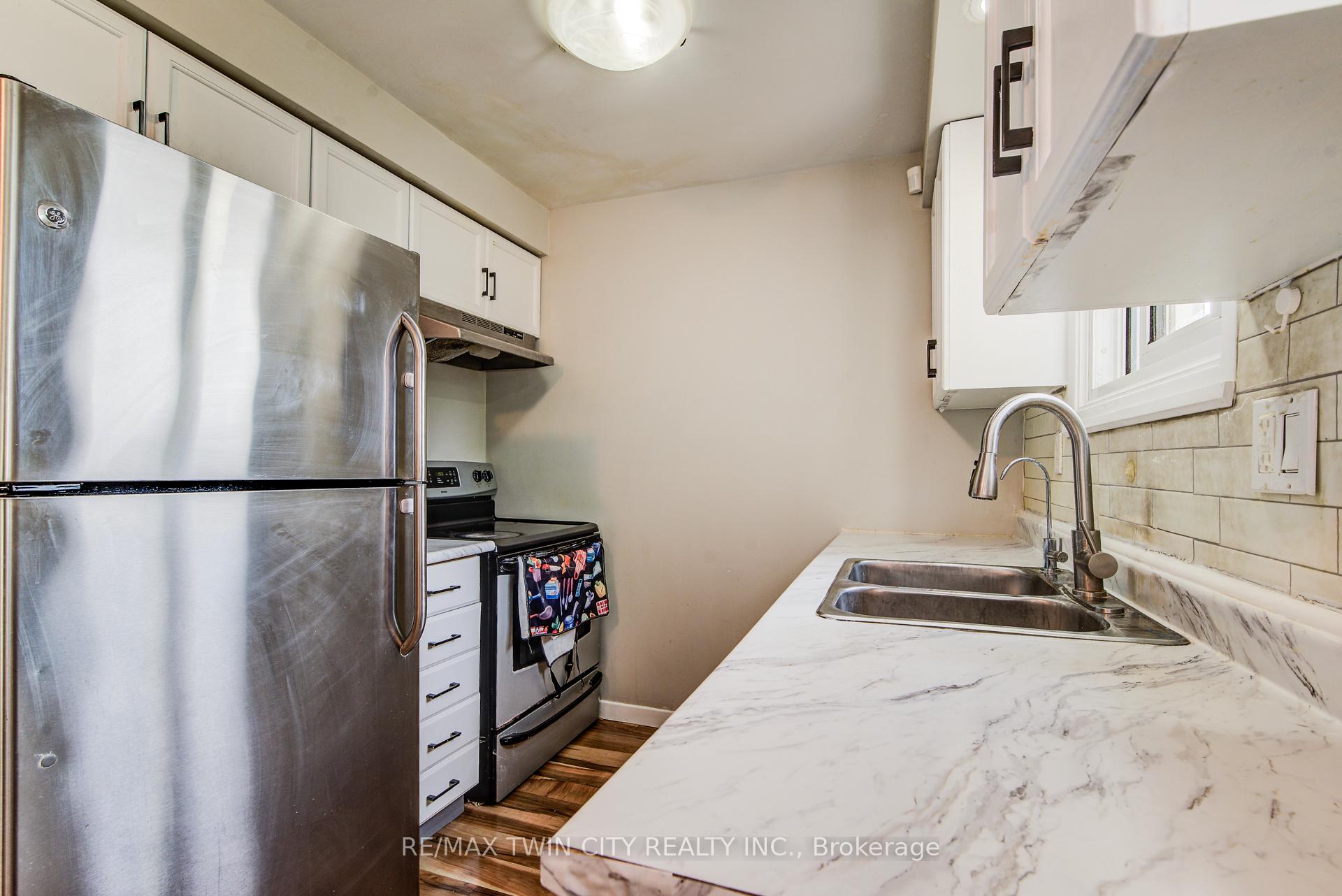 Photo 10 of Unit 16, 165 Green Valley Drive, Kitchener, Pioneer Park — HOMEH