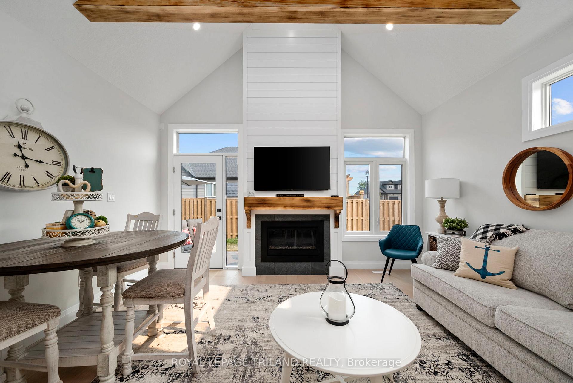 Photo 6 of Unit 34, 63 Compass Trail, Central Elgin, Rural Central Elgin — HOMEH