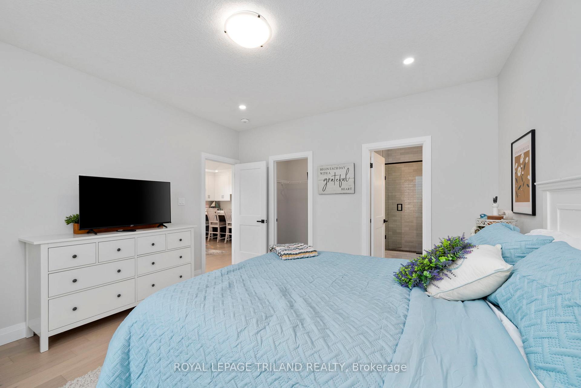 Photo 13 of Unit 34, 63 Compass Trail, Central Elgin, Rural Central Elgin — HOMEH