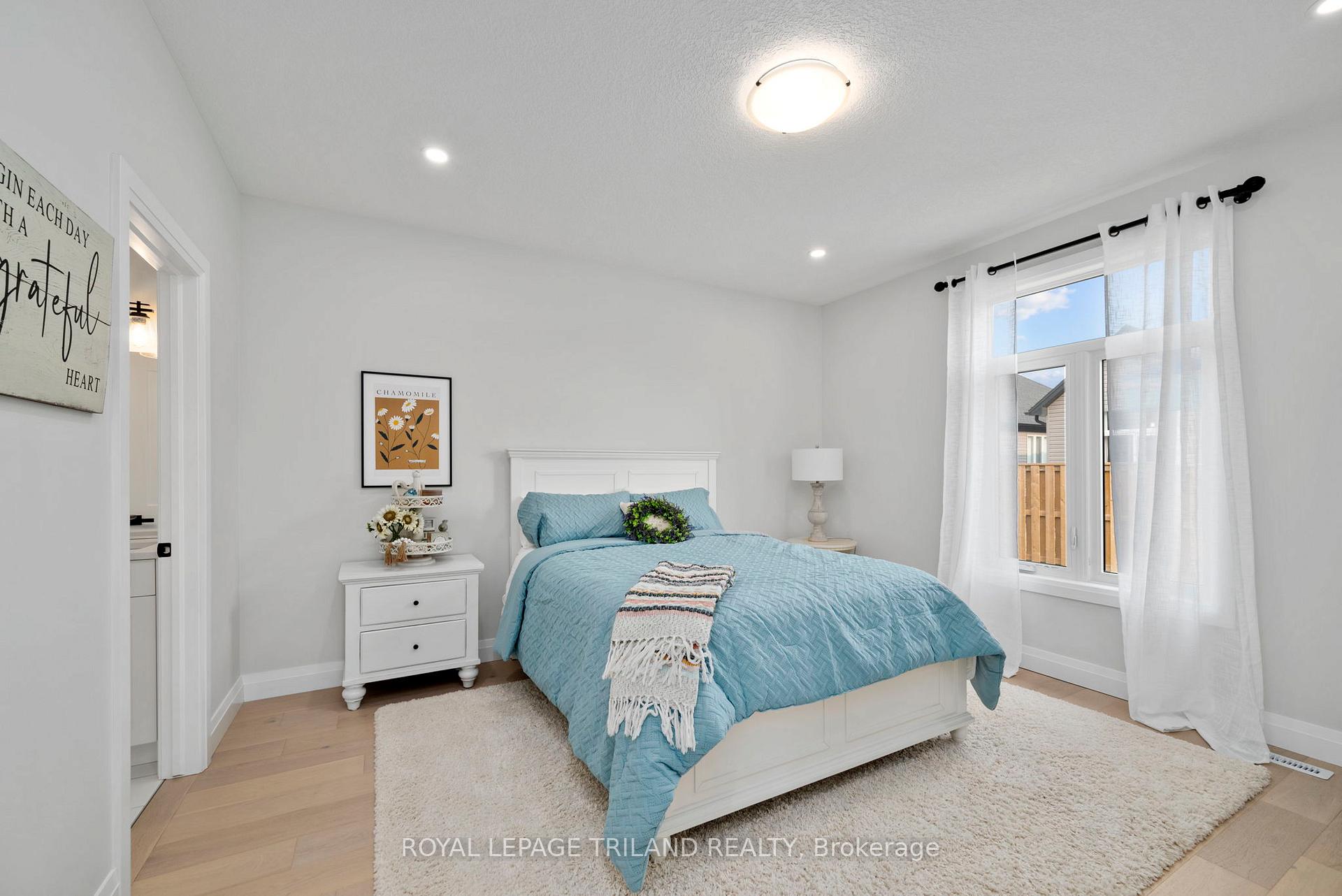 Photo 14 of Unit 34, 63 Compass Trail, Central Elgin, Rural Central Elgin — HOMEH