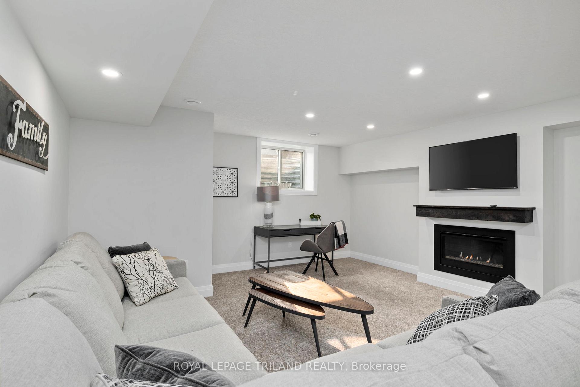 Photo 25 of Unit 34, 63 Compass Trail, Central Elgin, Rural Central Elgin — HOMEH