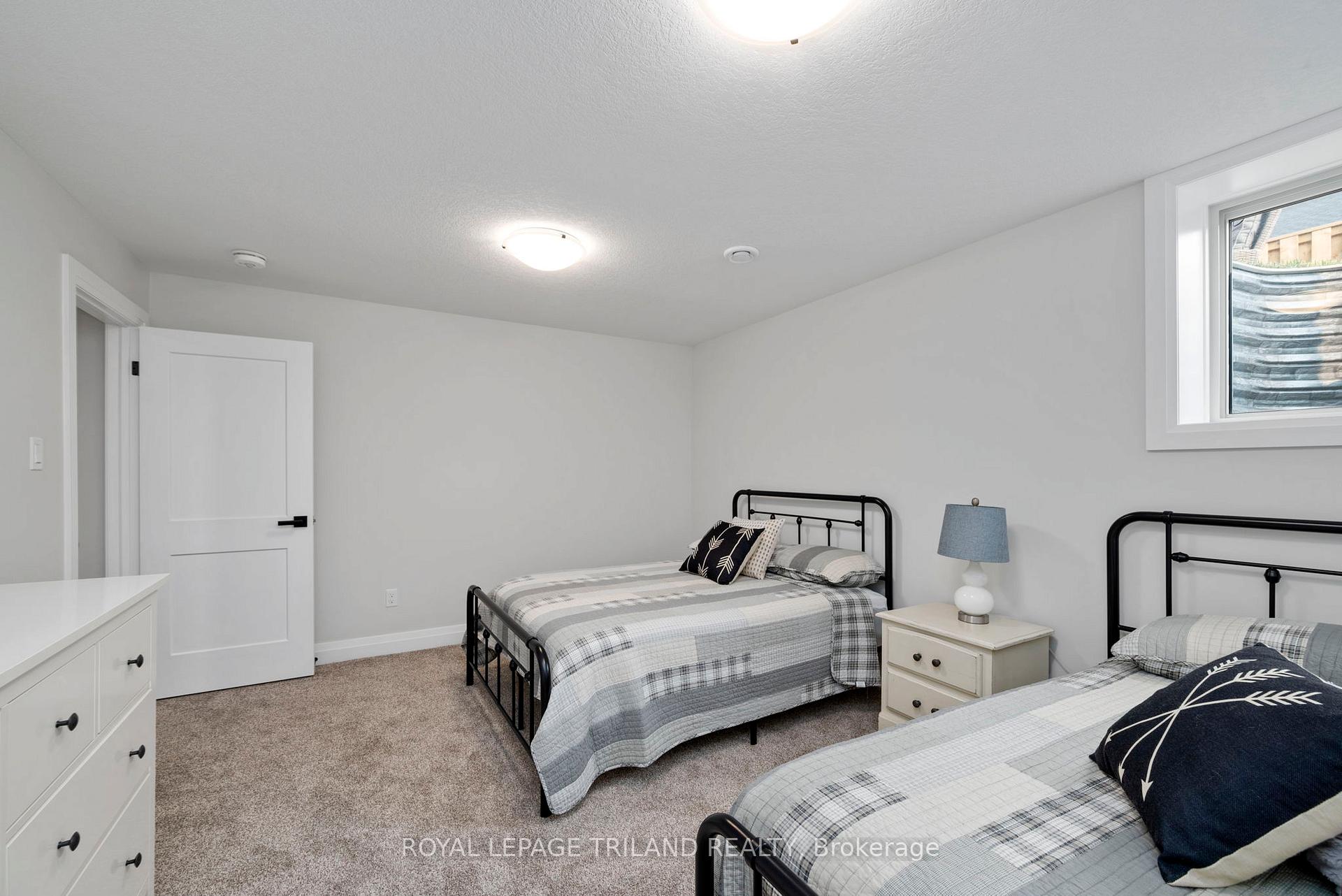 Photo 29 of Unit 34, 63 Compass Trail, Central Elgin, Rural Central Elgin — HOMEH