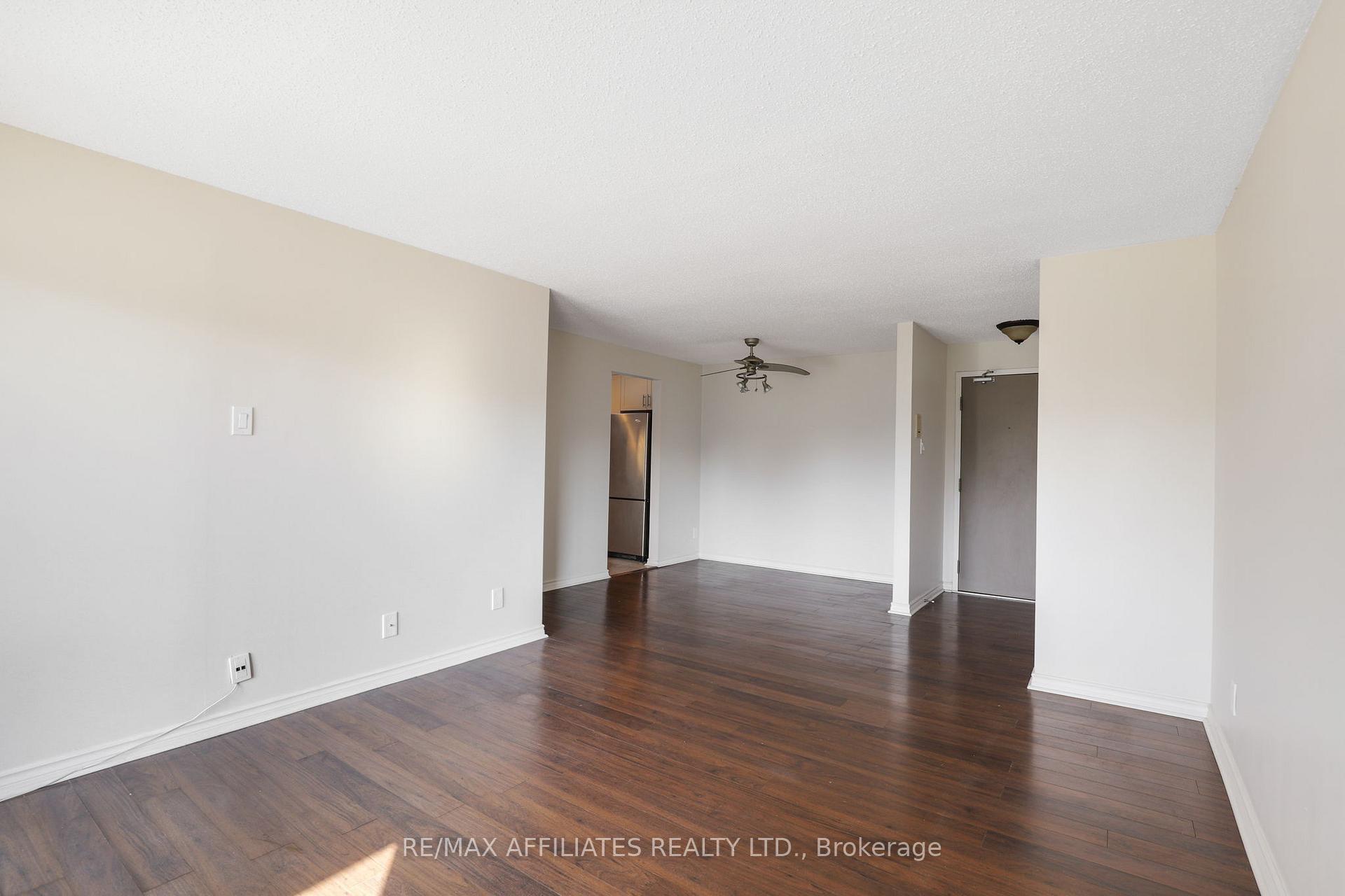 Photo 9 of Unit 307, 6532 Bilberry Drive, Ottawa, Orleans Wood — HOMEH