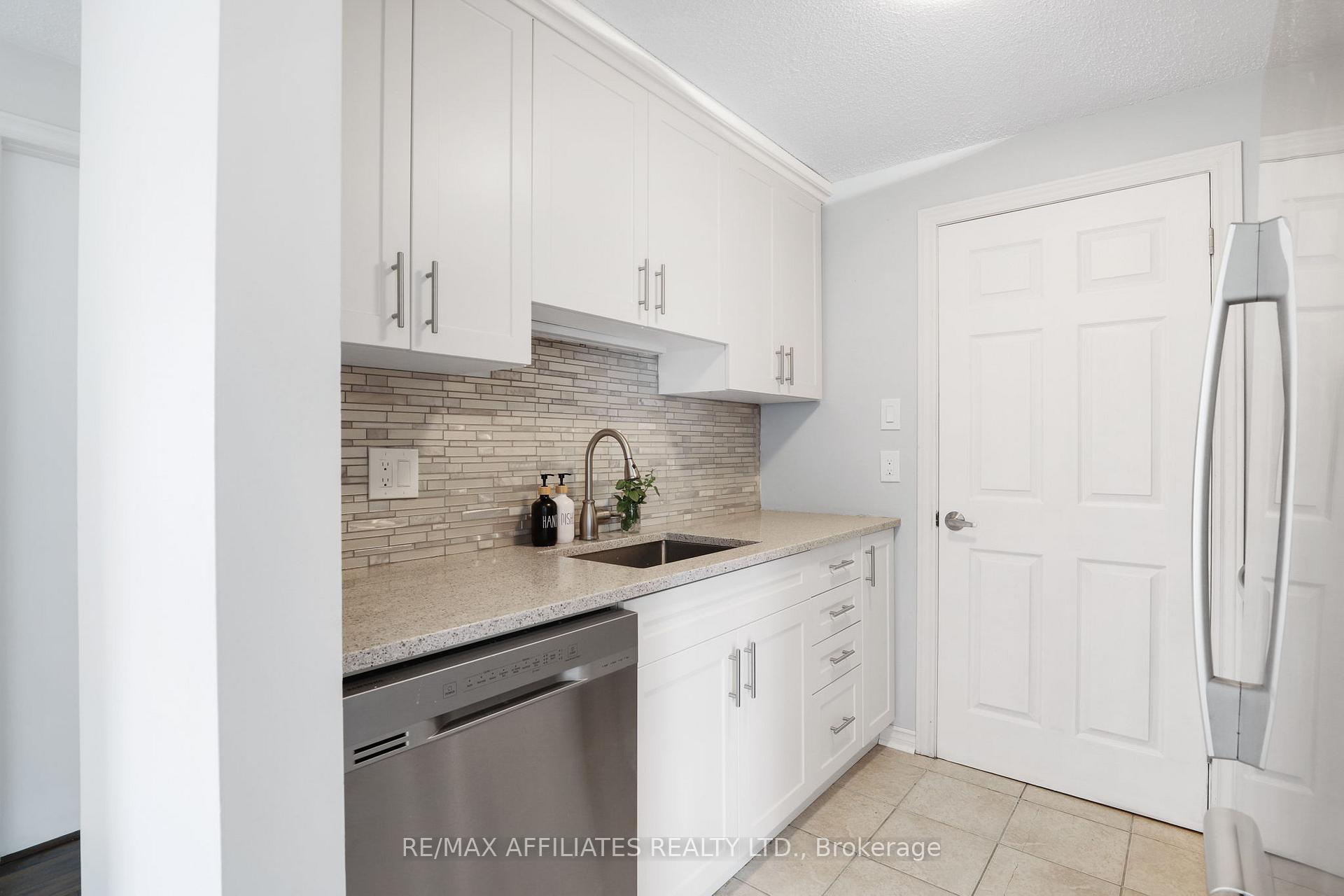 Photo 12 of Unit 307, 6532 Bilberry Drive, Ottawa, Orleans Wood — HOMEH