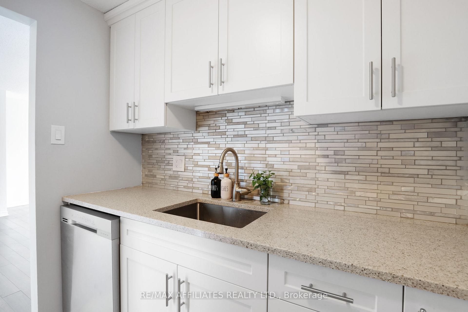 Photo 13 of Unit 307, 6532 Bilberry Drive, Ottawa, Orleans Wood — HOMEH