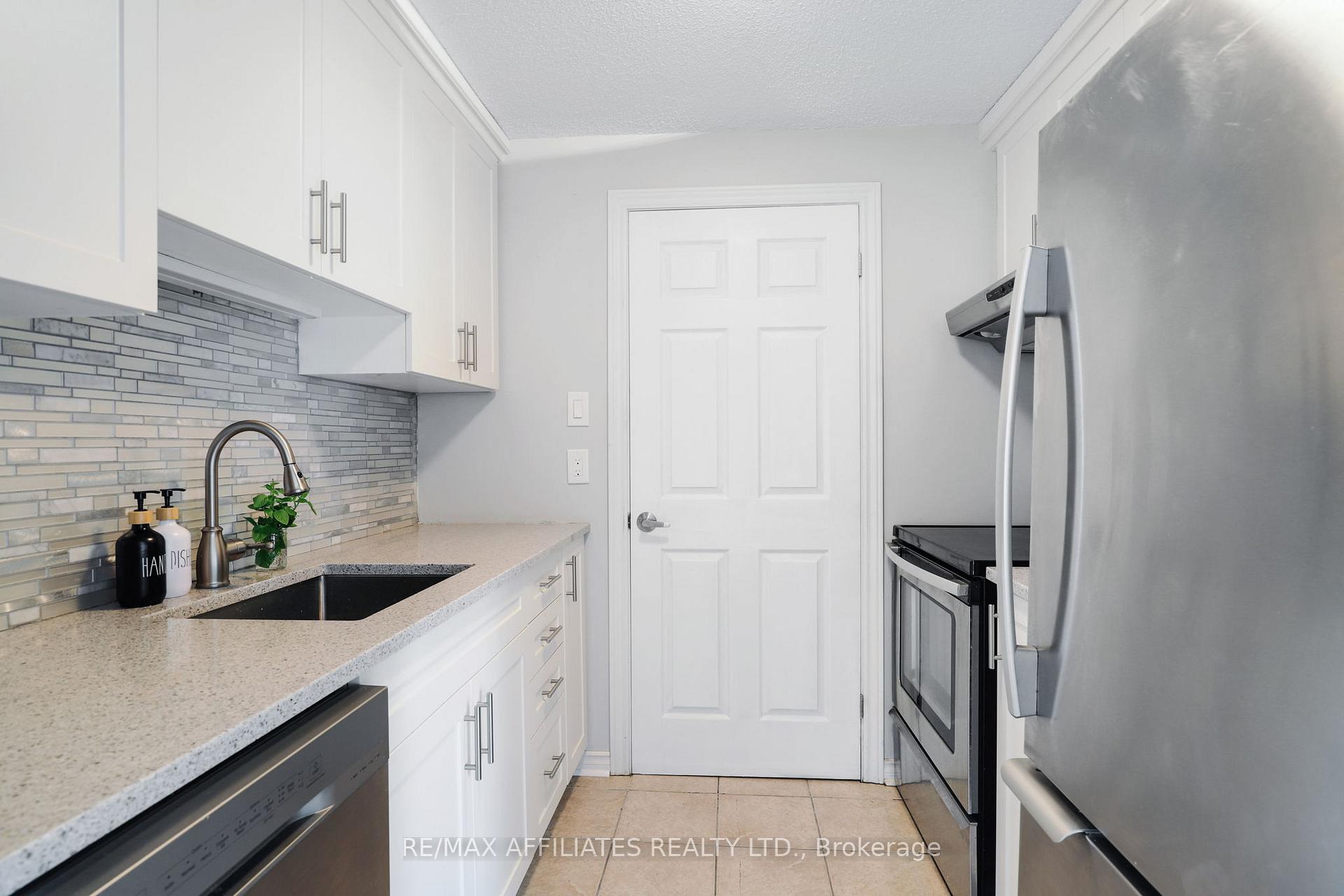 Photo 14 of Unit 307, 6532 Bilberry Drive, Ottawa, Orleans Wood — HOMEH