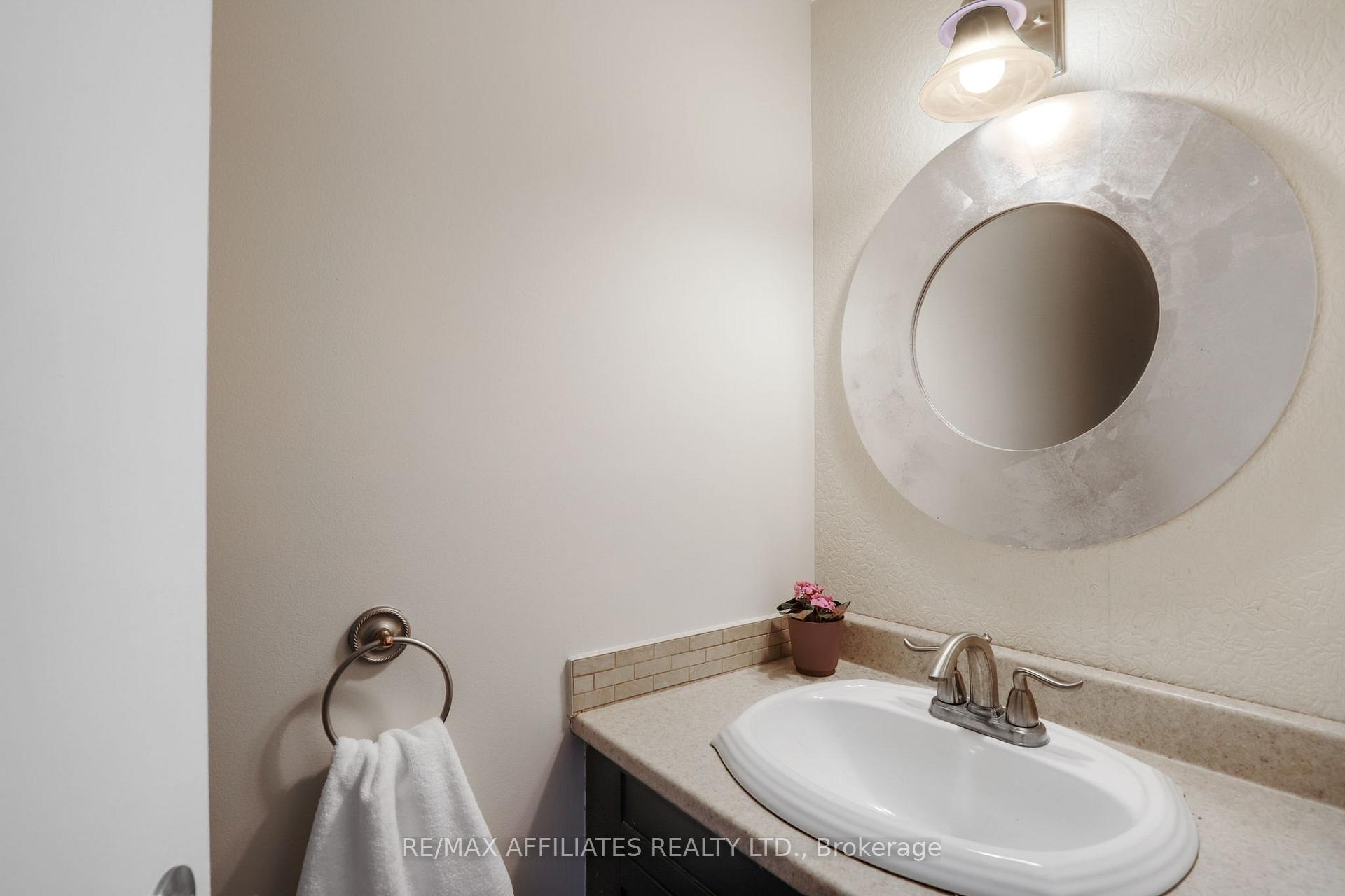 Photo 16 of Unit 307, 6532 Bilberry Drive, Ottawa, Orleans Wood — HOMEH