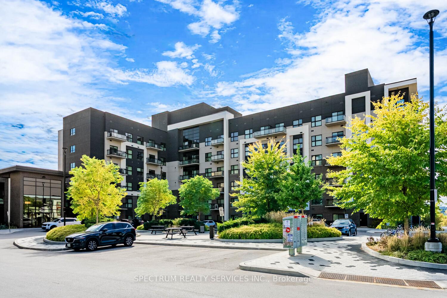 Front of Unit 531, 102 Grovewood Common