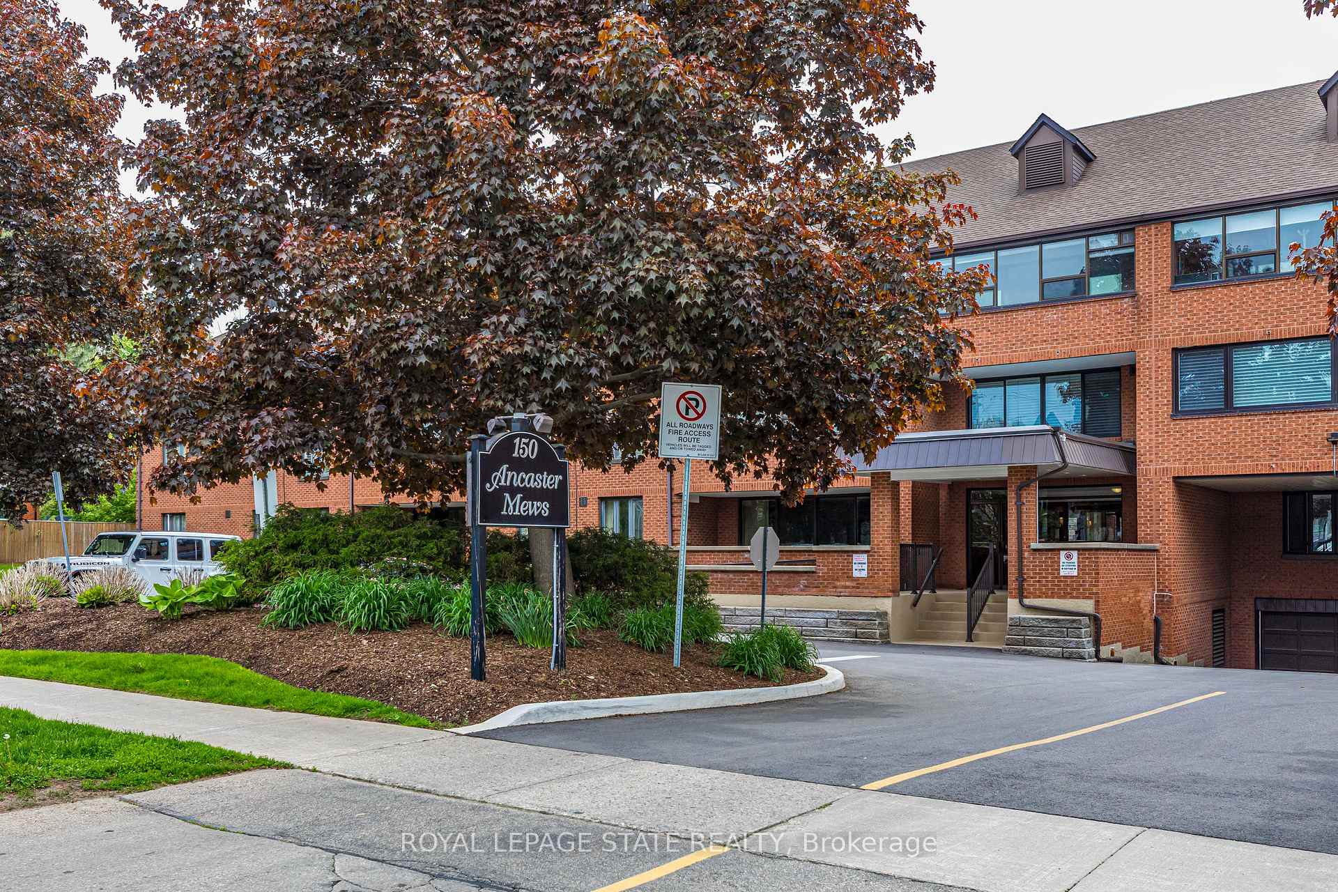Photo 1 of Unit 220, 150 Wilson Street W, Hamilton, Ancaster — HOMEH