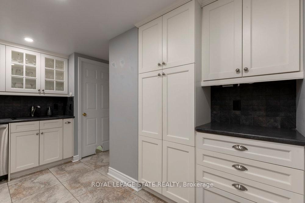 Photo 18 of Unit 220, 150 Wilson Street W, Hamilton, Ancaster — HOMEH